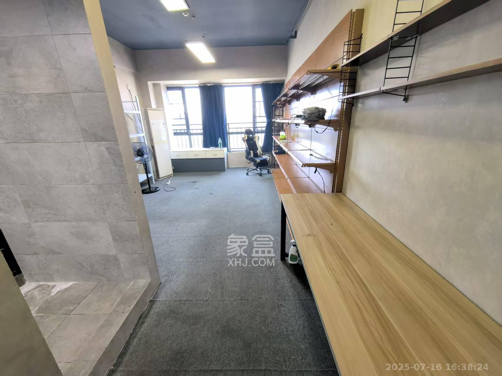 长城万悦汇 1室0厅0卫 1500.0元/月 长城万悦汇 1室0厅0卫 1500.0元/月室内图