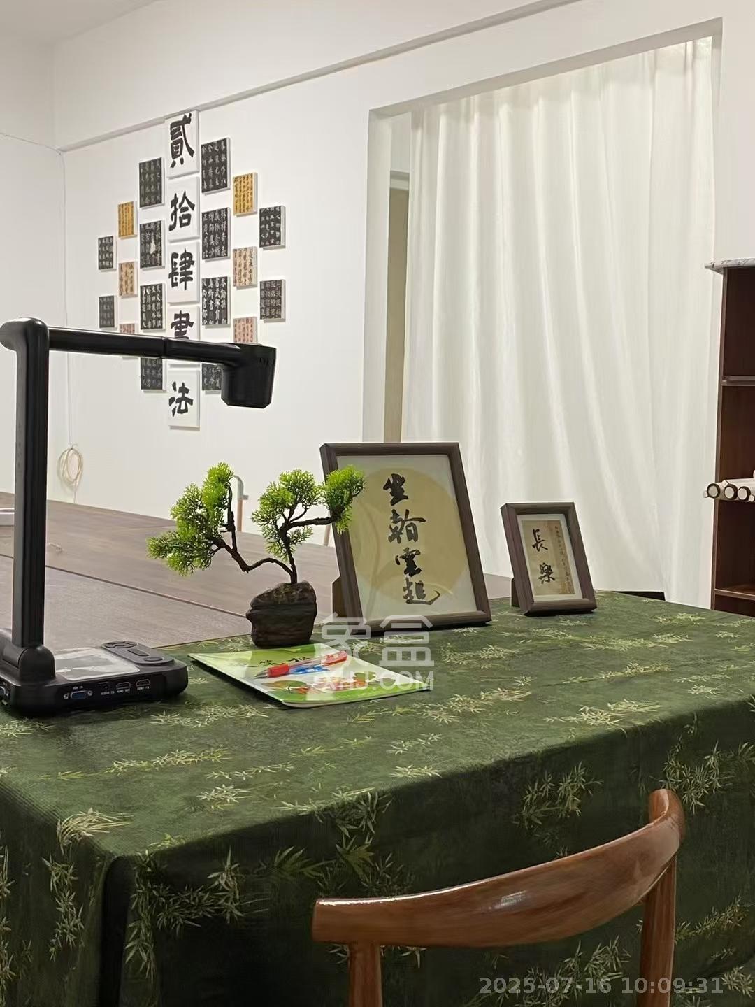 湘域中央  1室1厅1卫   1600.00元/月室内图