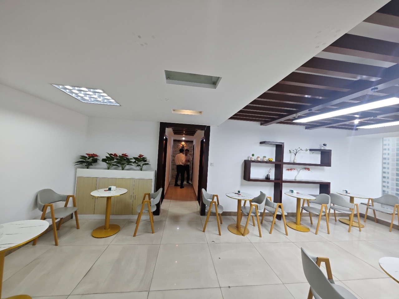 半山花园 1室1厅1卫 5000.0元/月 半山花园 1室1厅1卫 5000.0元/月室内图