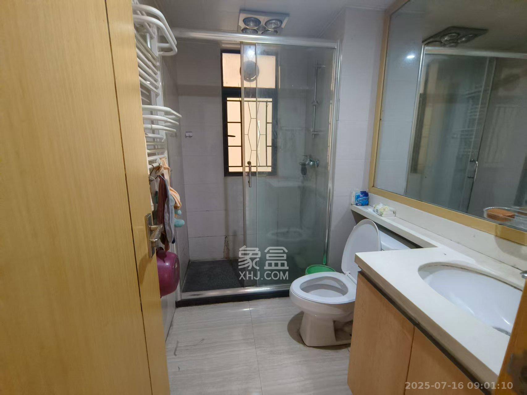 中海国际三期  3室2厅1卫    1900.0元/月 中海国际三期  3室2厅1卫    1900.0元/月室内图