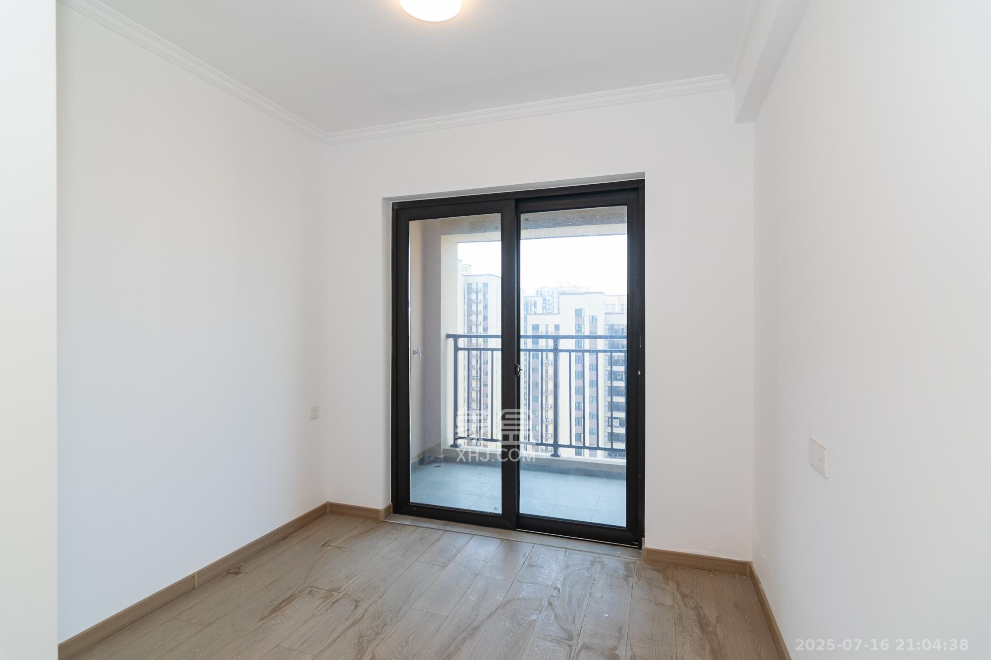 金辉优步学府  4室2厅2卫    103.0万 金辉优步学府  4室2厅2卫    103.0万卧室