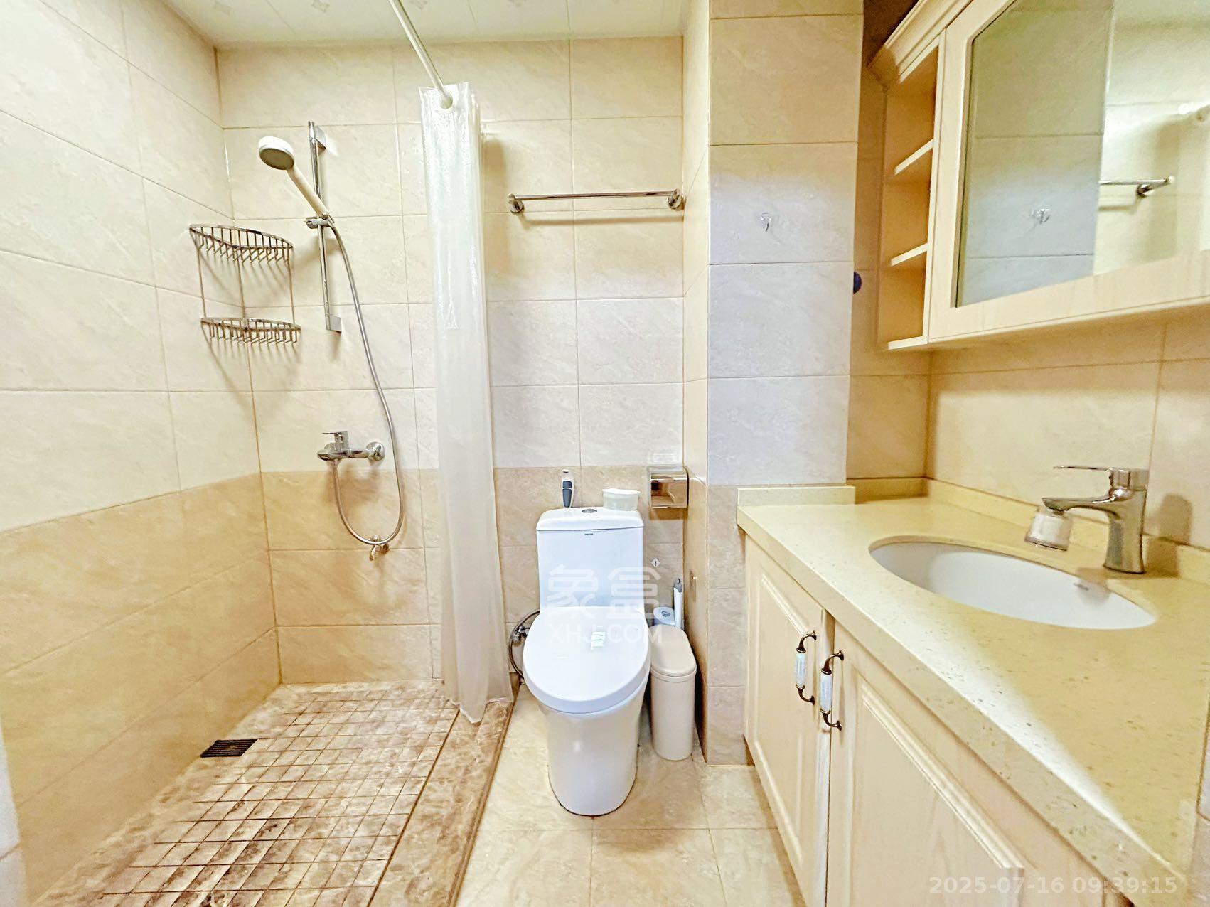 北辰三角洲E4区 1室1厅1卫 2500.0元/月 北辰三角洲E4区 1室1厅1卫 2500.0元/月室内图