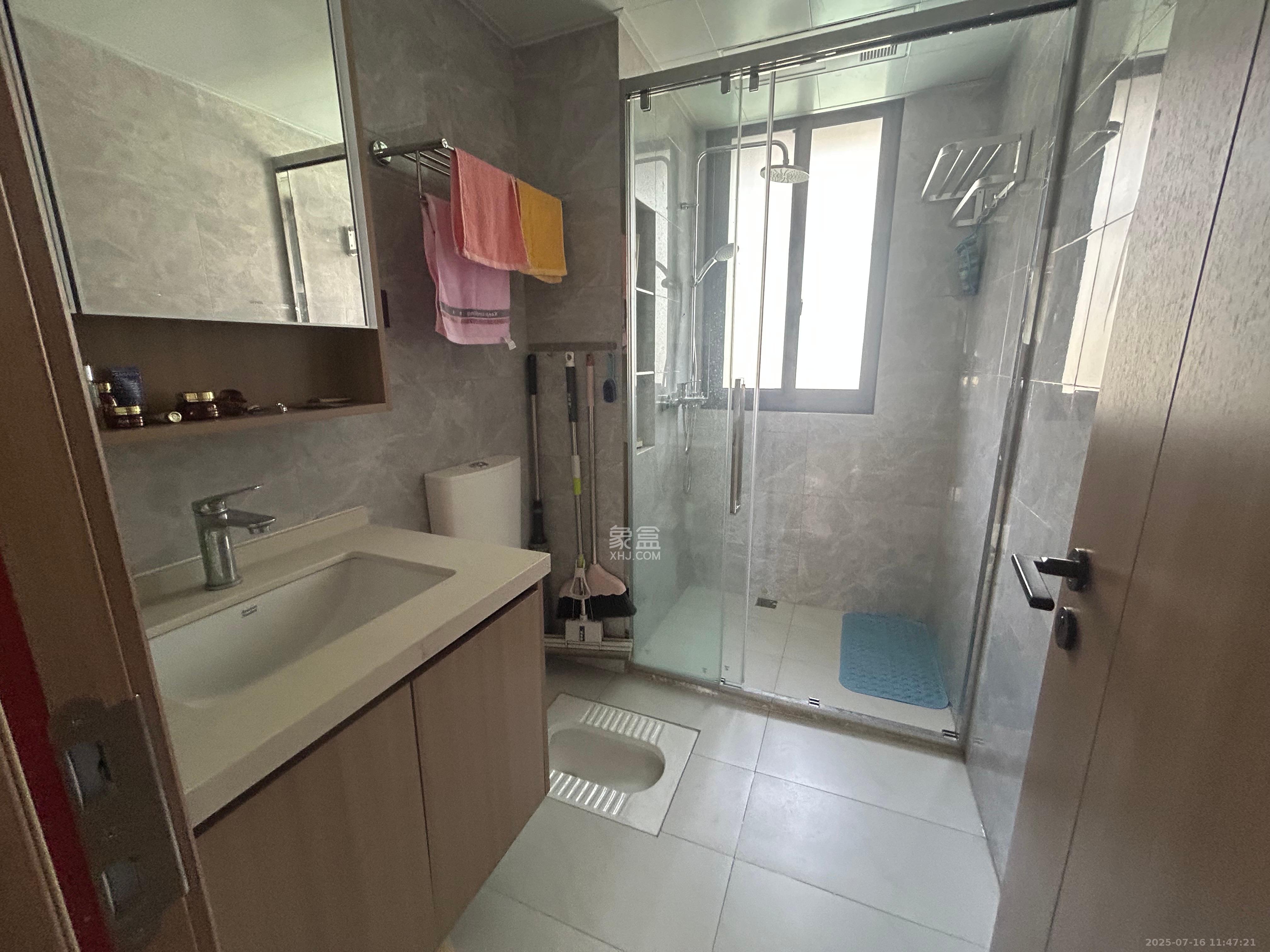 汉唐世家二期 4室2厅2卫 3200.0元/月 汉唐世家二期 4室2厅2卫 3200.0元/月室内图