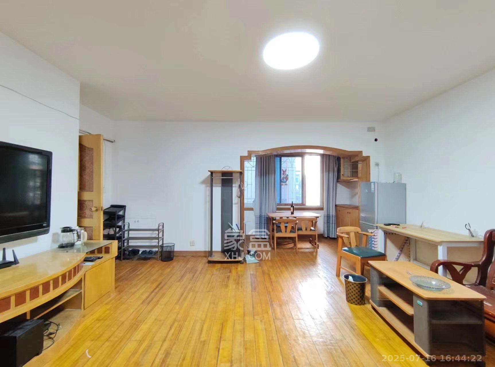 中意花苑  2室2厅1卫    1600.0元/月 中意花苑  2室2厅1卫    1600.0元/月