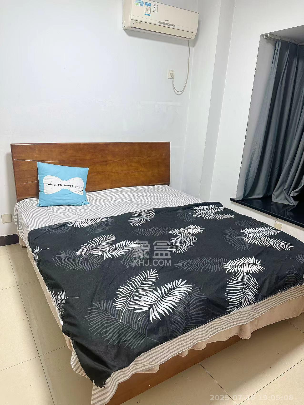 湘江北尚  3室1厅1卫    2400.0元/月室内图