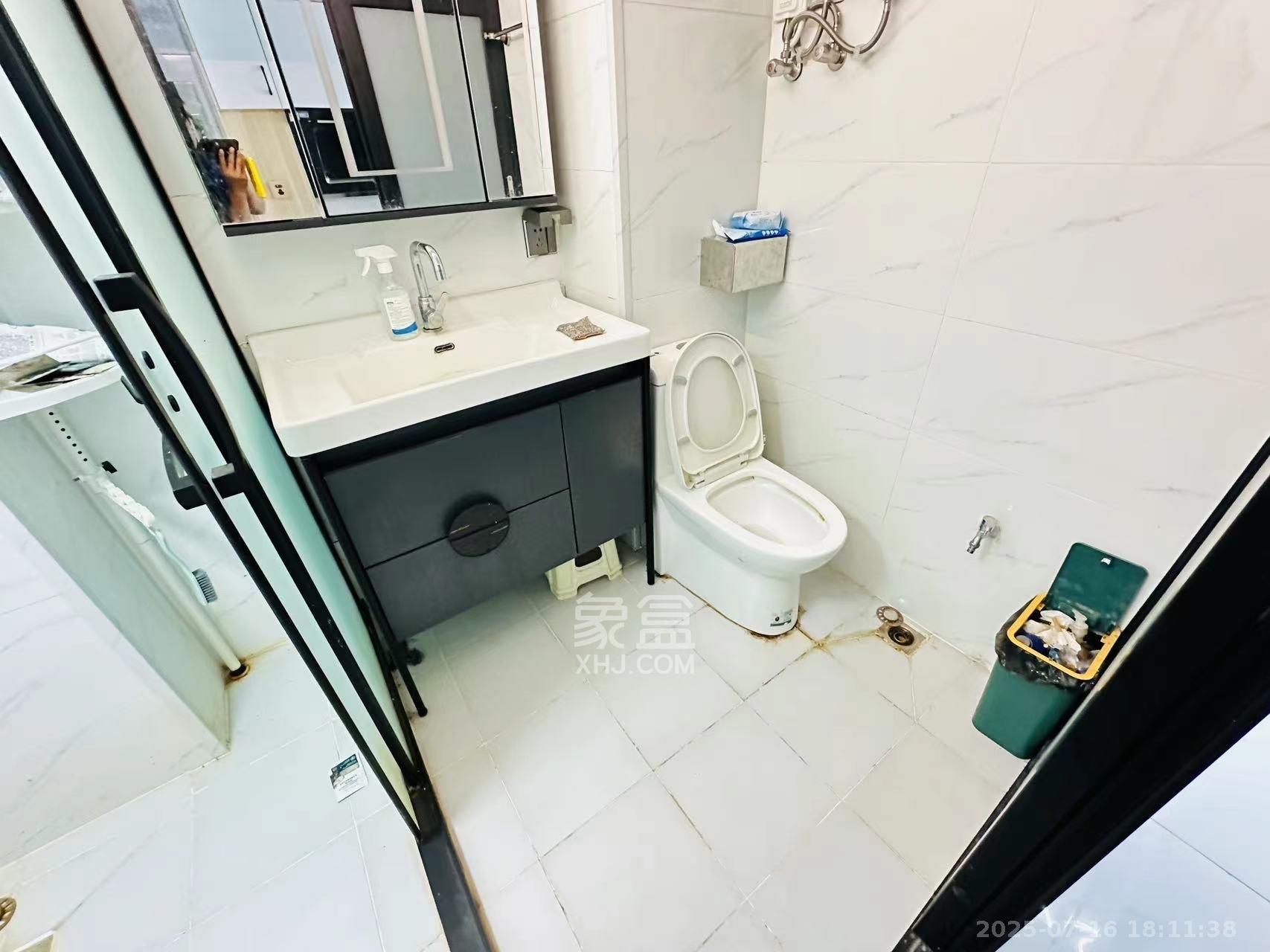 万润时光里  2室1厅1卫   2800.00元/月室内图