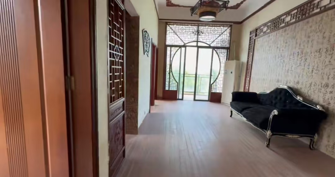 半岛蓝湾 1室1厅1卫 137.0万 半岛蓝湾 1室1厅1卫 137.0万室内图