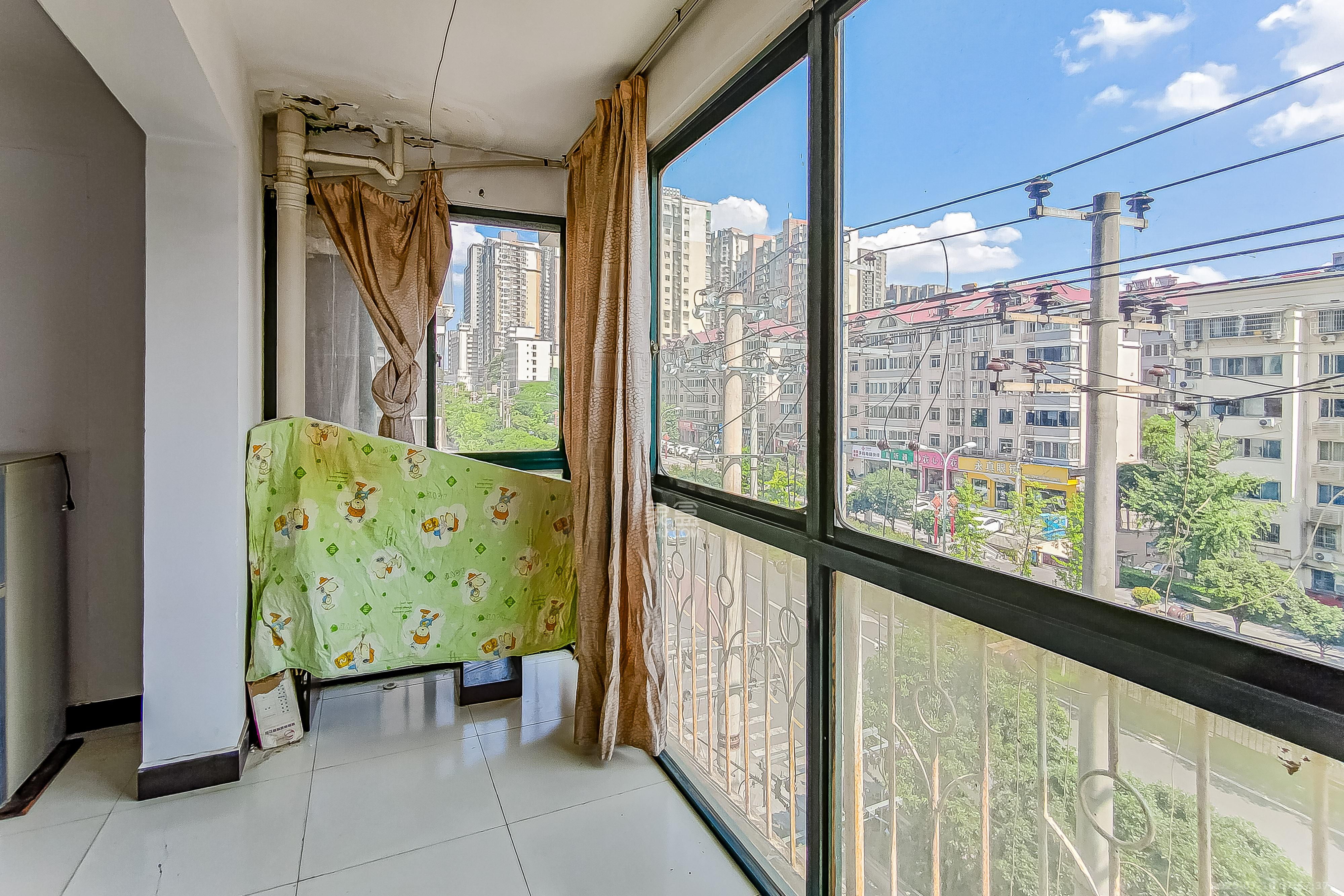 永宏佳园  3室1厅1卫    80.8万阳台