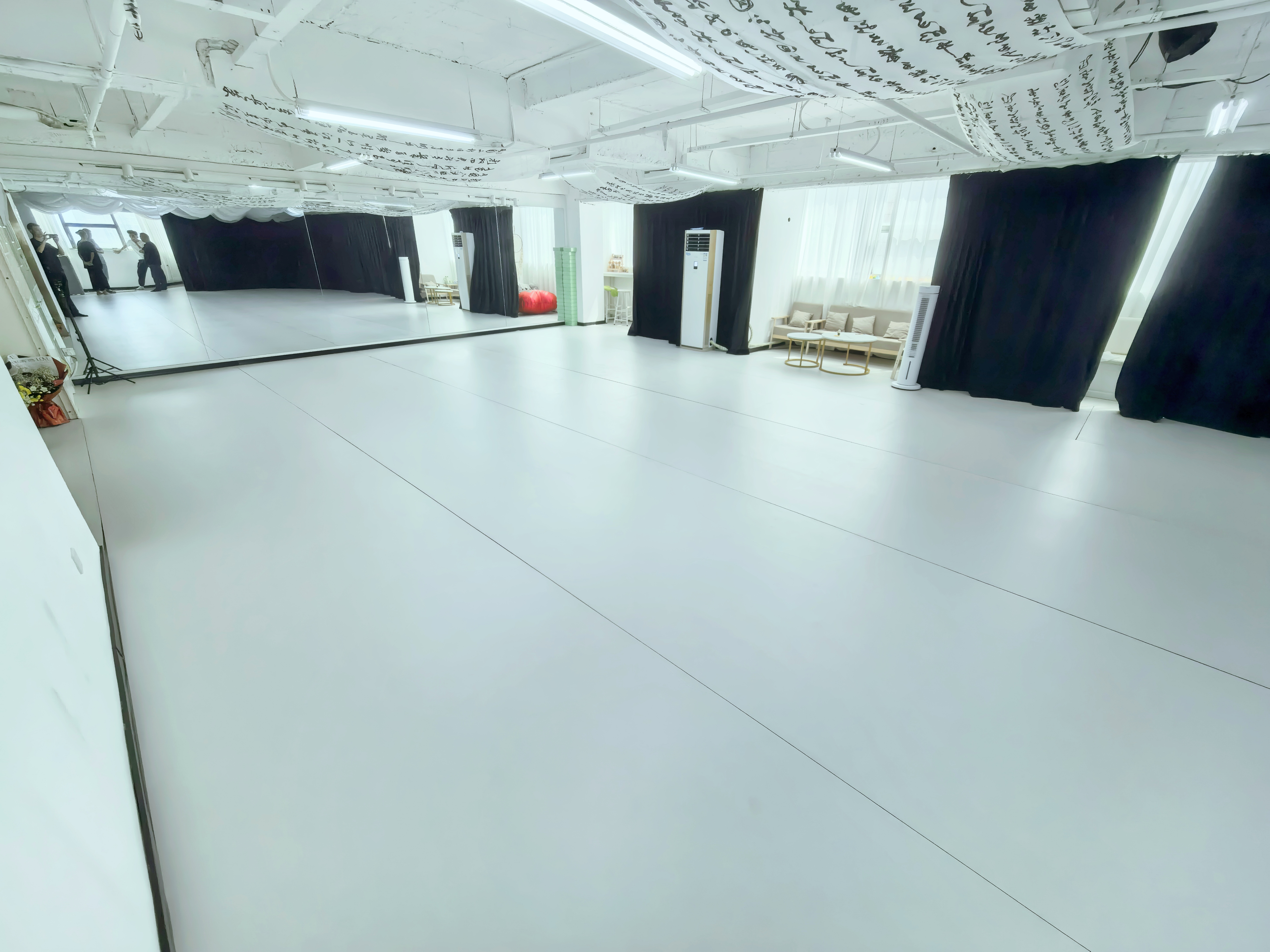 海涯大厦 3室2厅1卫 4000.0元/月 海涯大厦 3室2厅1卫 4000.0元/月室内图