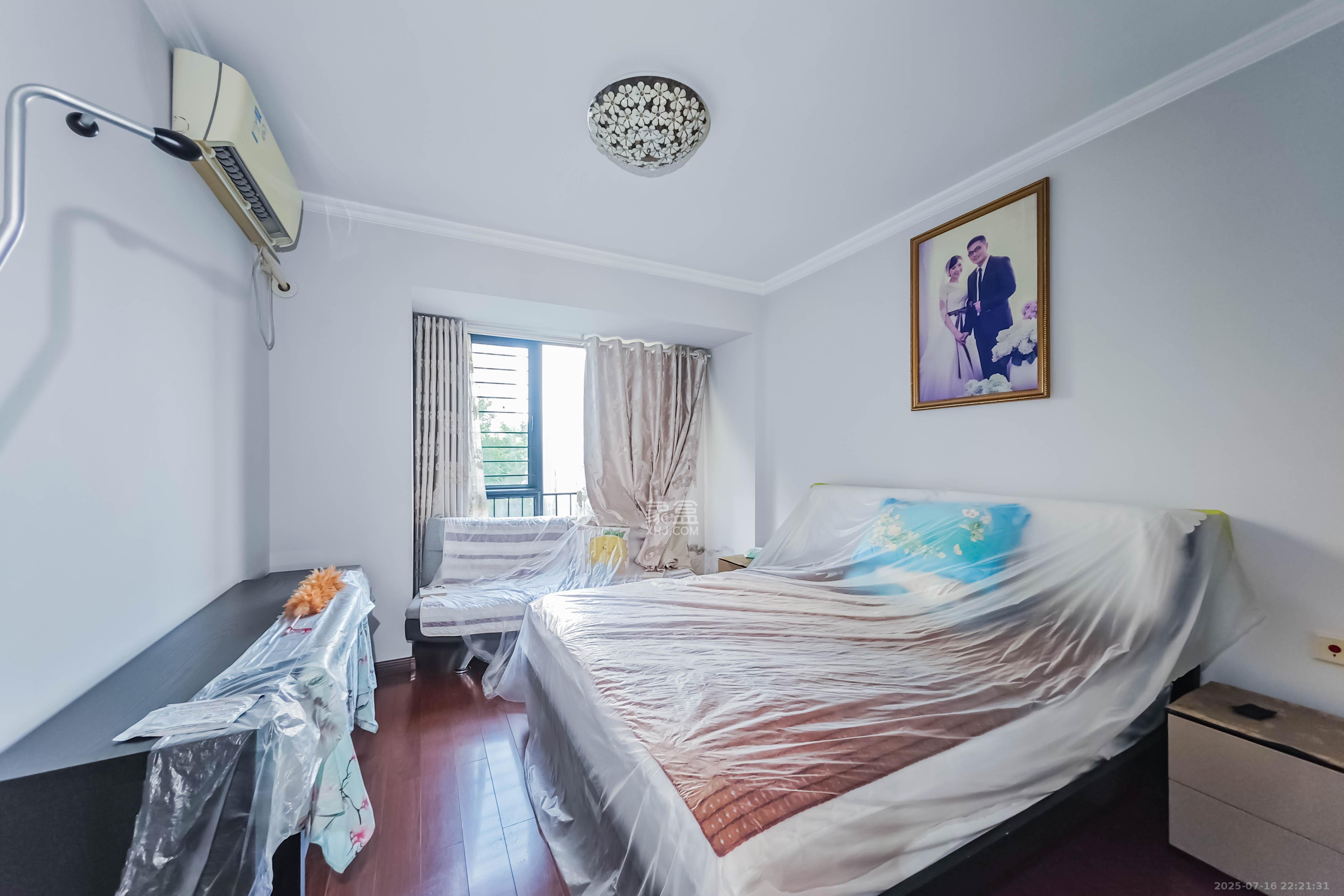 万科金域华府三四期 4室2厅2卫 112.0万 万科金域华府三四期 4室2厅2卫 112.0万卧室