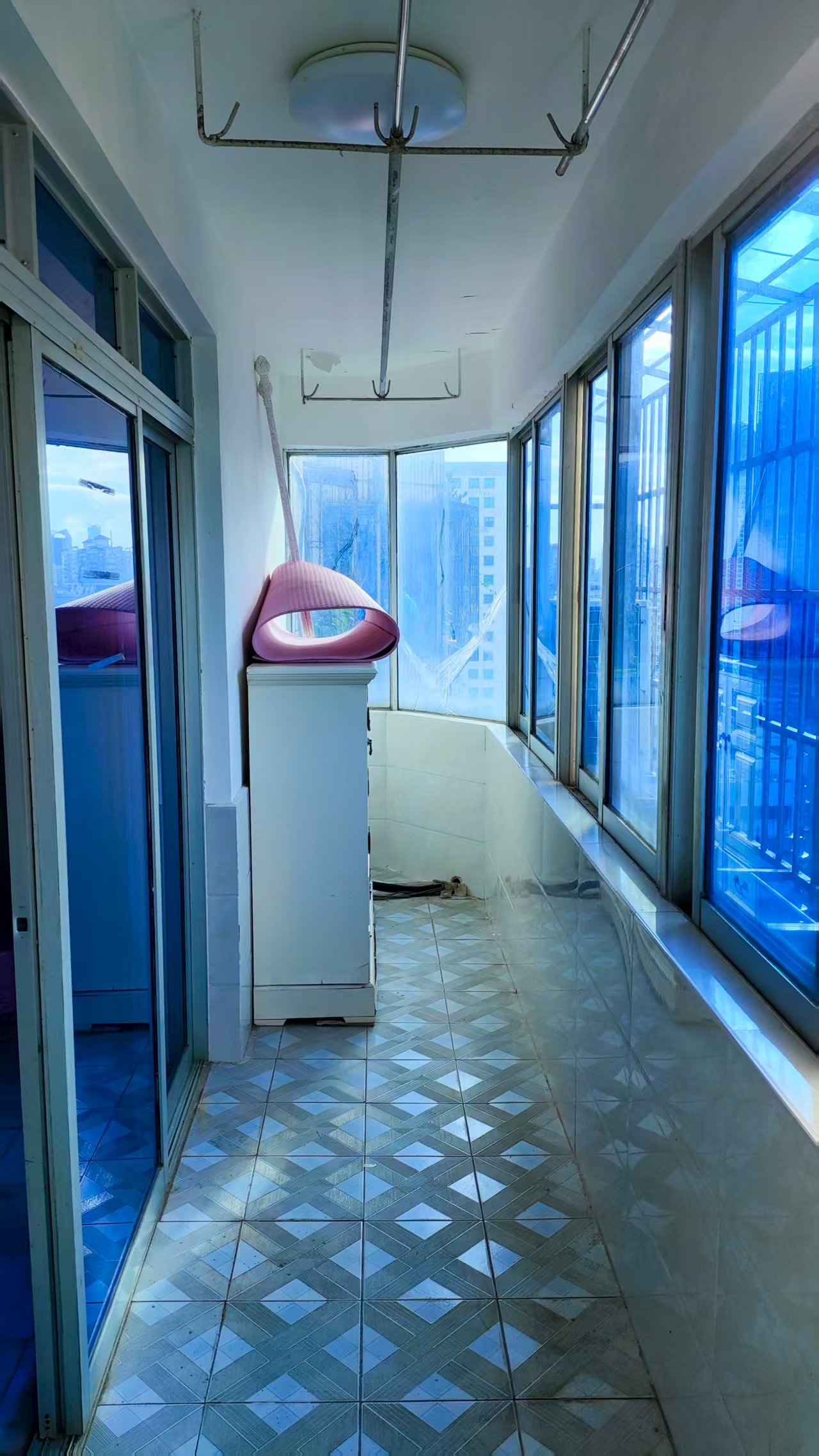 富成大厦 4室2厅2卫 2200.0元/月 富成大厦 4室2厅2卫 2200.0元/月室内图