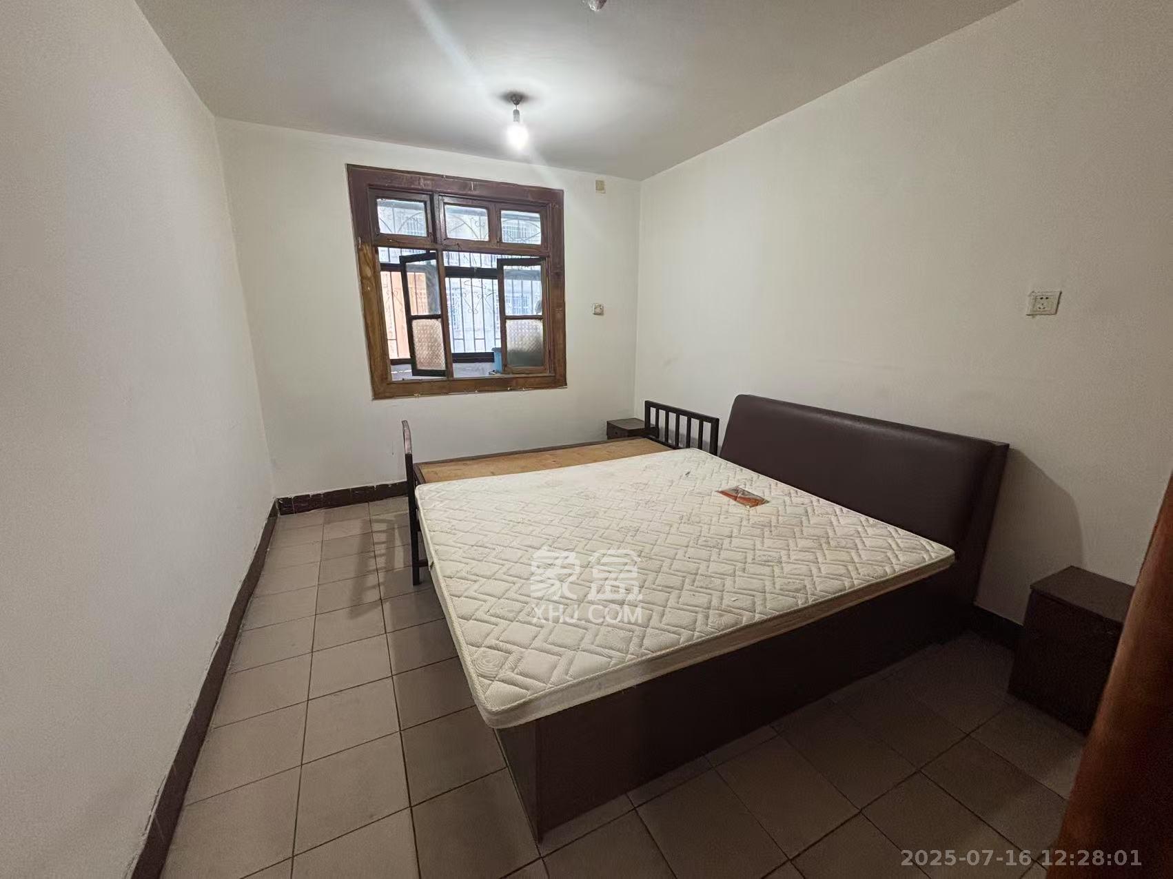 南湖公寓(万顺公寓) 1室1厅1卫 1300.0元/月 南湖公寓(万顺公寓) 1室1厅1卫 1300.0元/月室内图