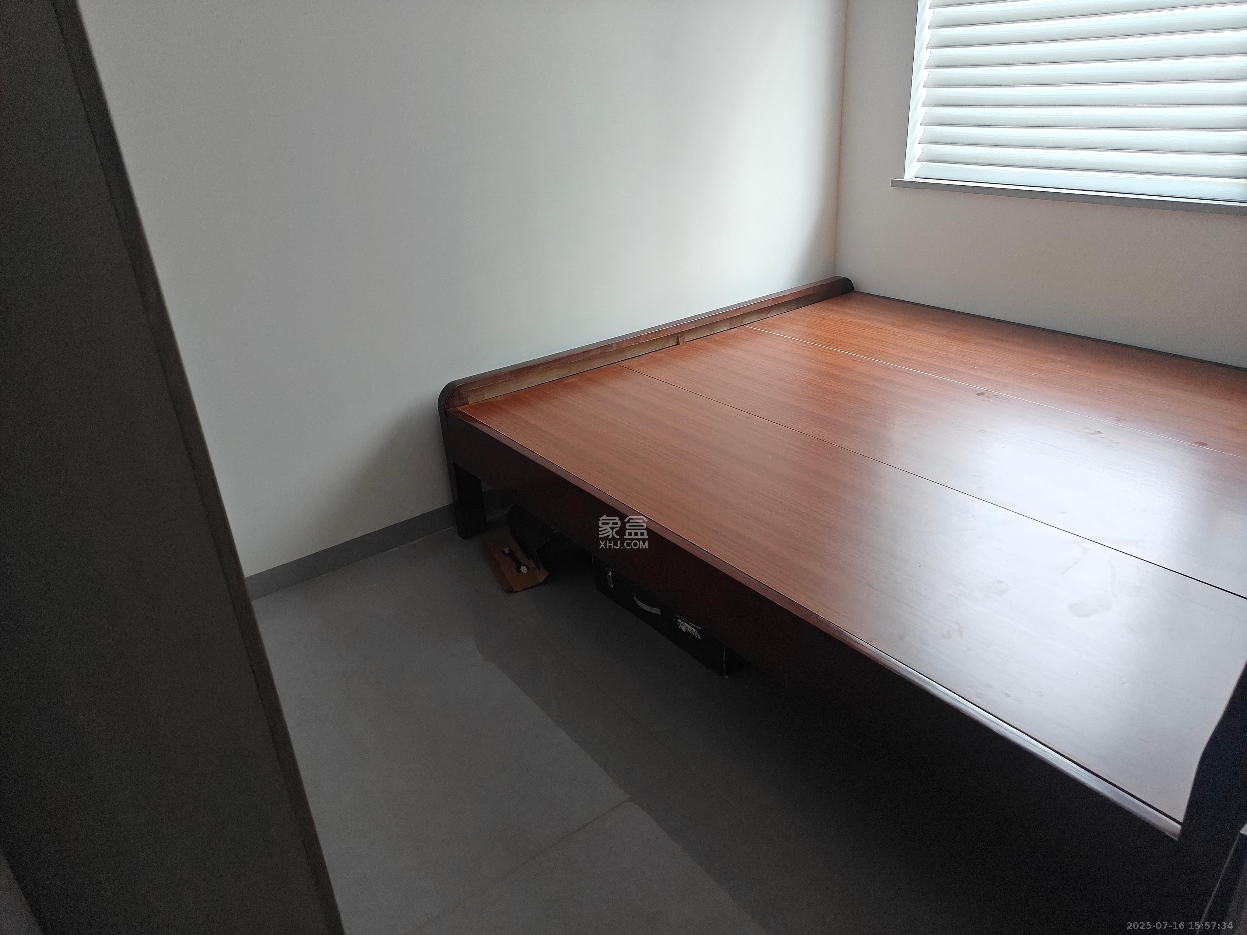 莲馨苑 3室2厅2卫 3400.0元/月 莲馨苑 3室2厅2卫 3400.0元/月室内图