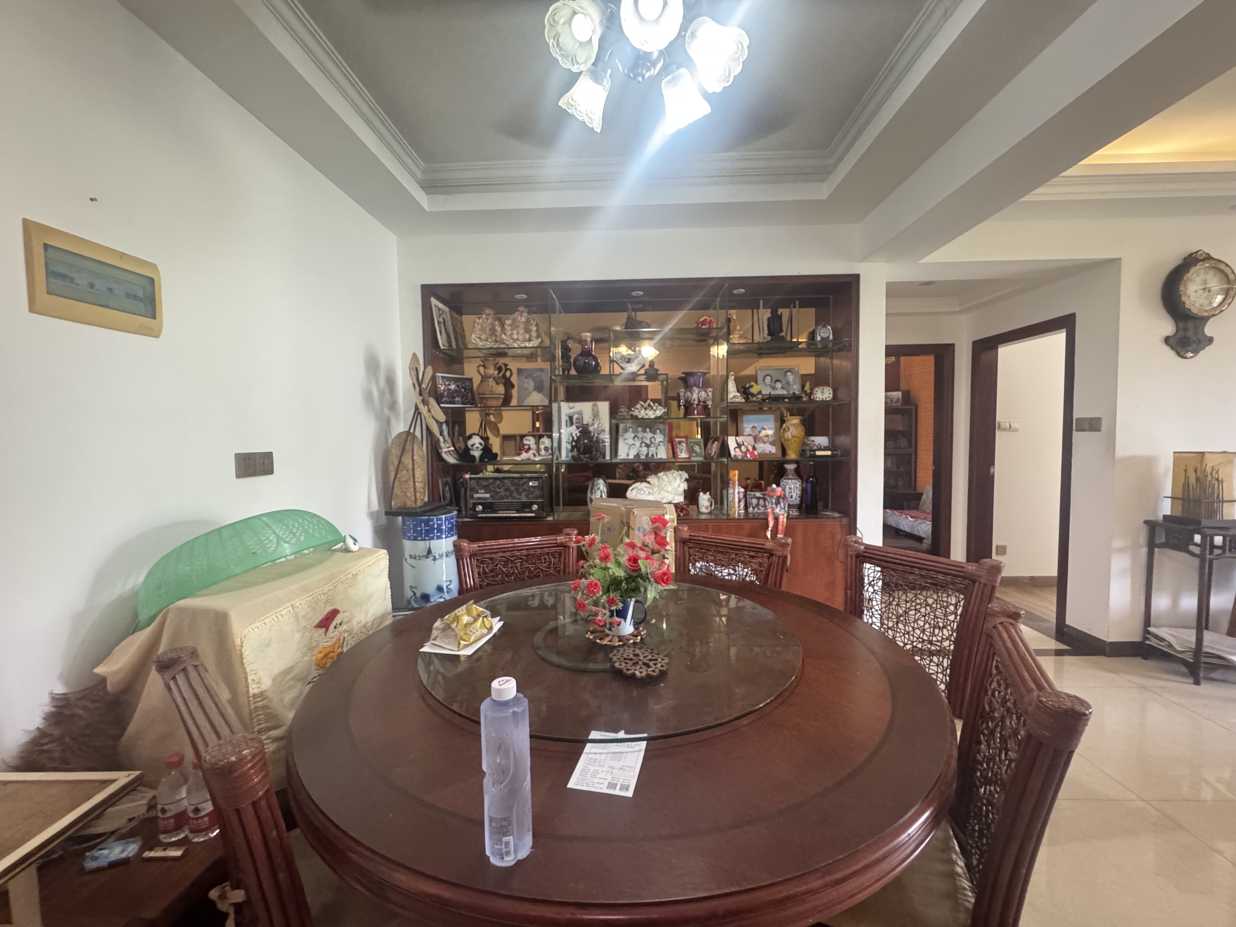 海南师范大学 4室2厅2卫 3600.0元/月 海南师范大学 4室2厅2卫 3600.0元/月室内图