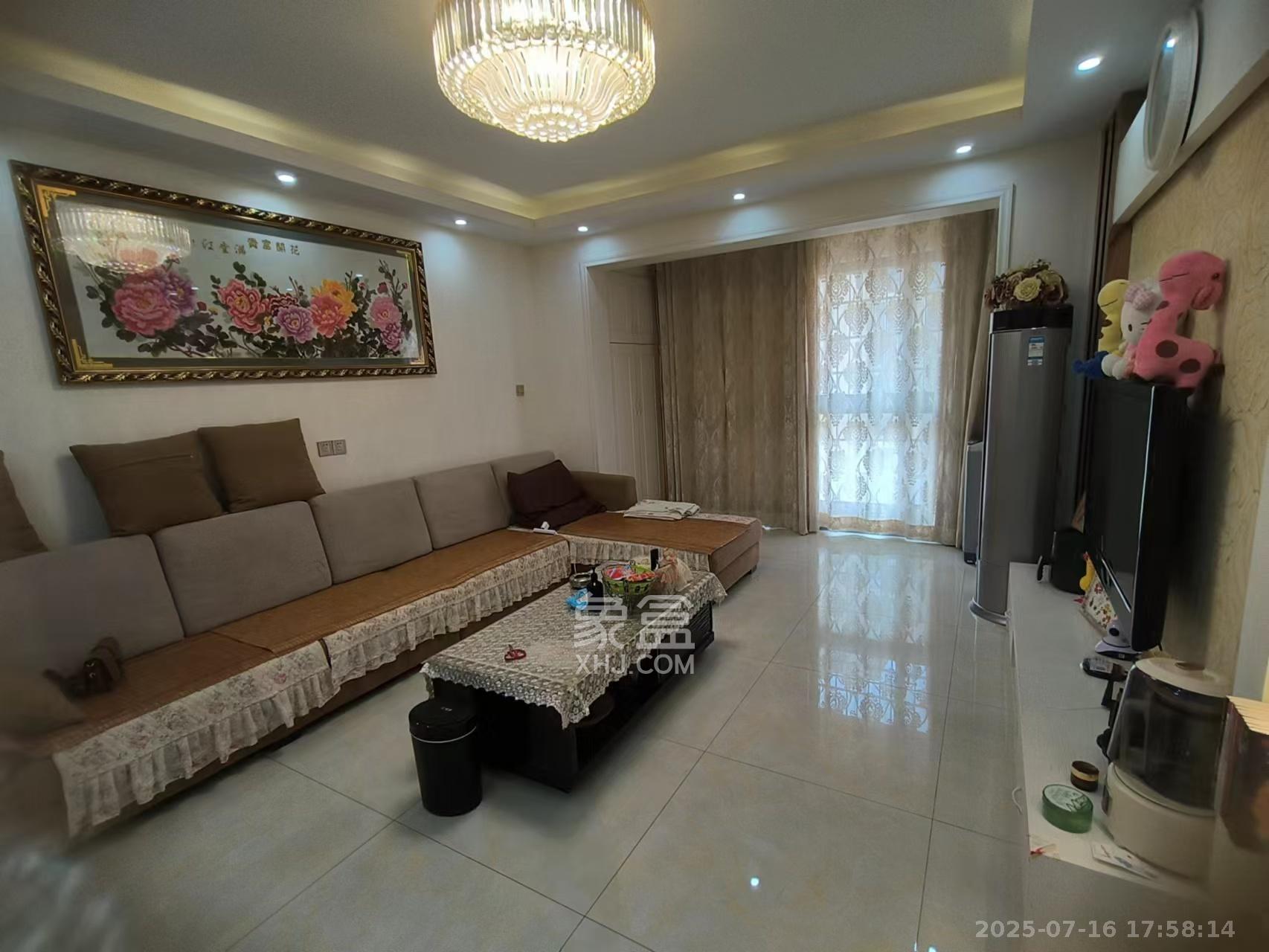 金富星城 3室2厅2卫 1800.0元/月 金富星城 3室2厅2卫 1800.0元/月室内图