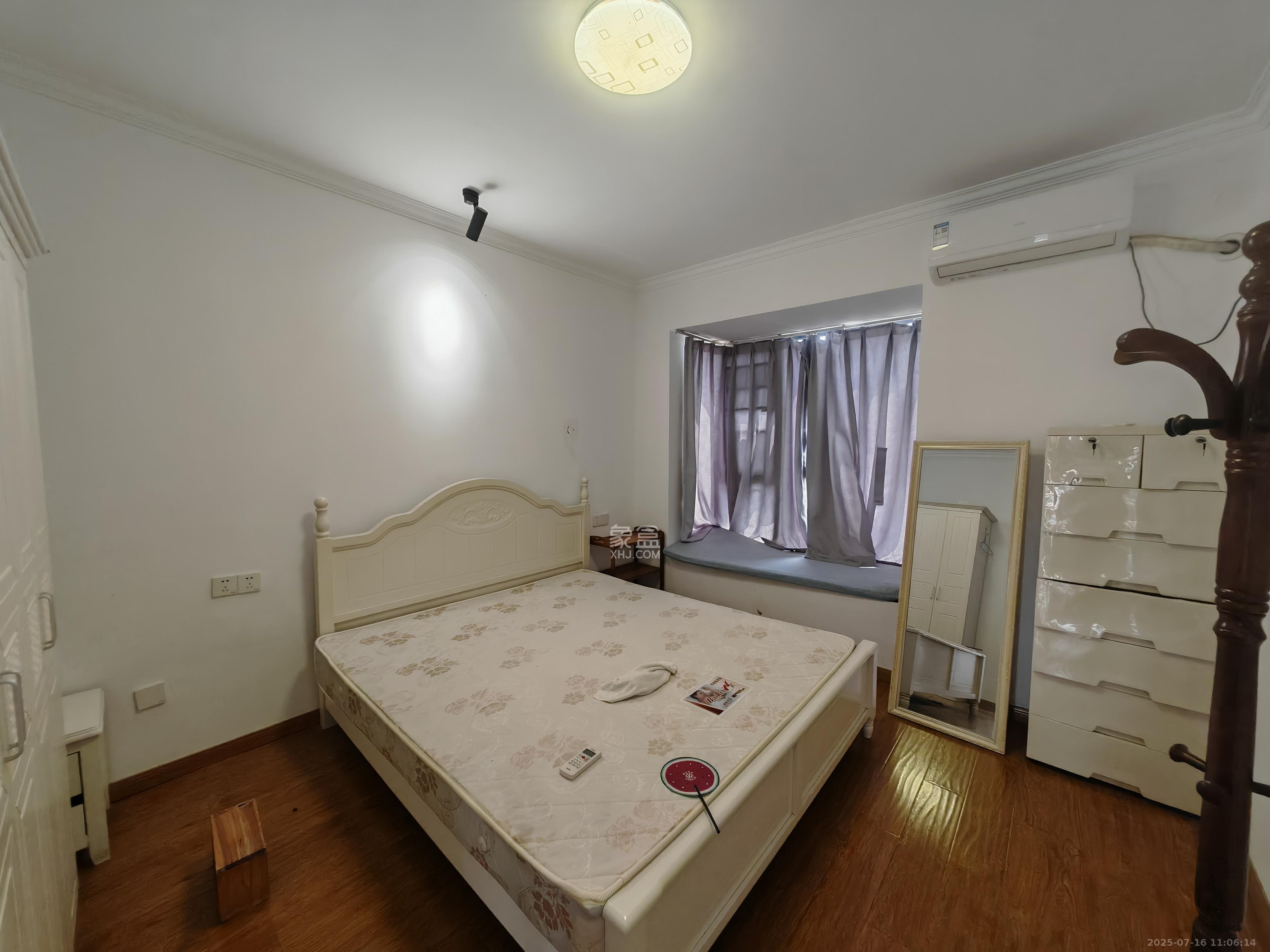 中建嘉和城  4室2厅2卫   2800.00元/月室内图1