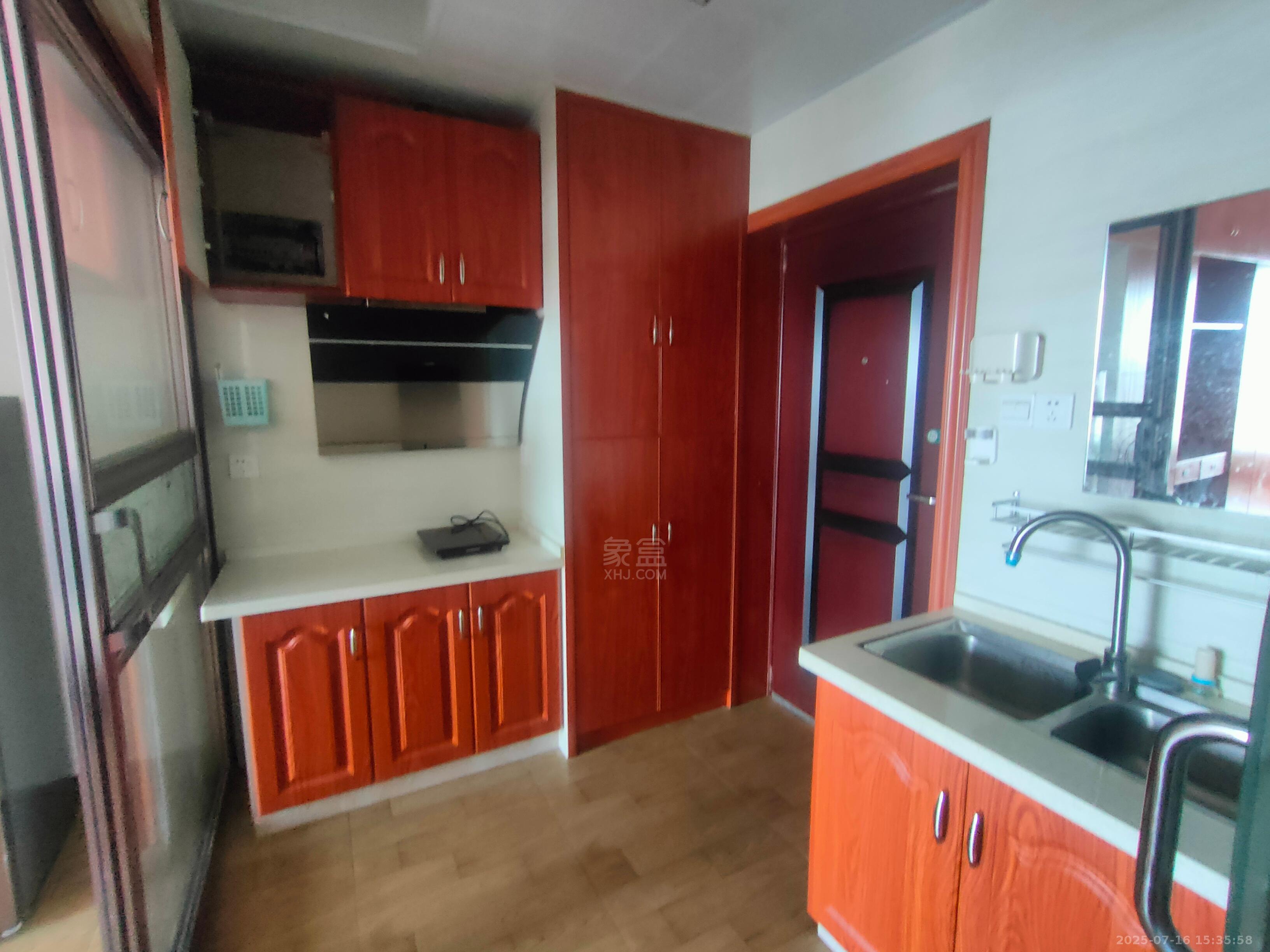 中泰财富湘江  1室1厅1卫    1200.0元/月 中泰财富湘江  1室1厅1卫    1200.0元/月室内图