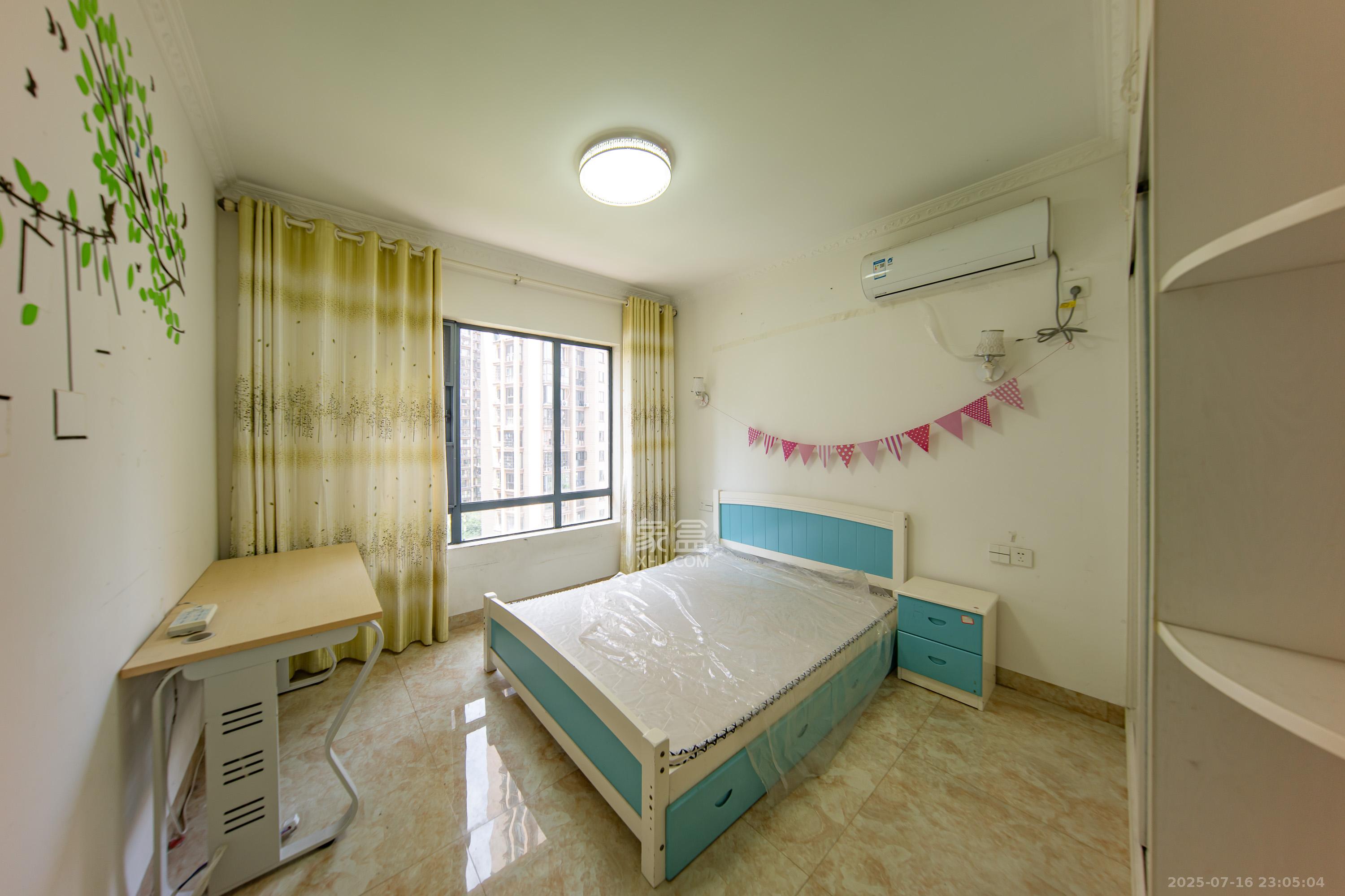 邦盛水岸御园 3室2厅2卫 75.0万 邦盛水岸御园 3室2厅2卫 75.0万卧室