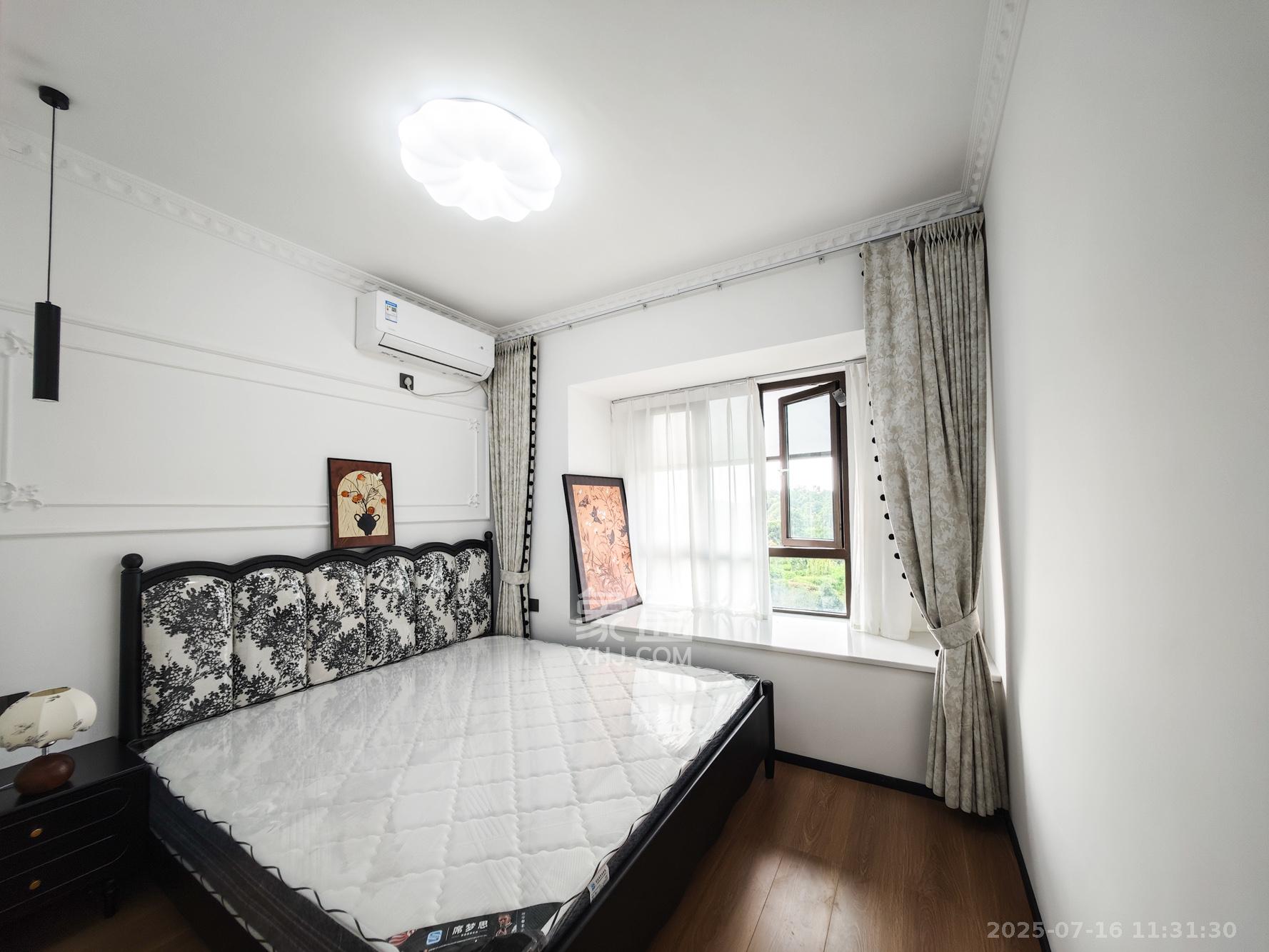 卓越青竹湖  4室2厅3卫    72.8万 卓越青竹湖  4室2厅3卫    72.8万卧室