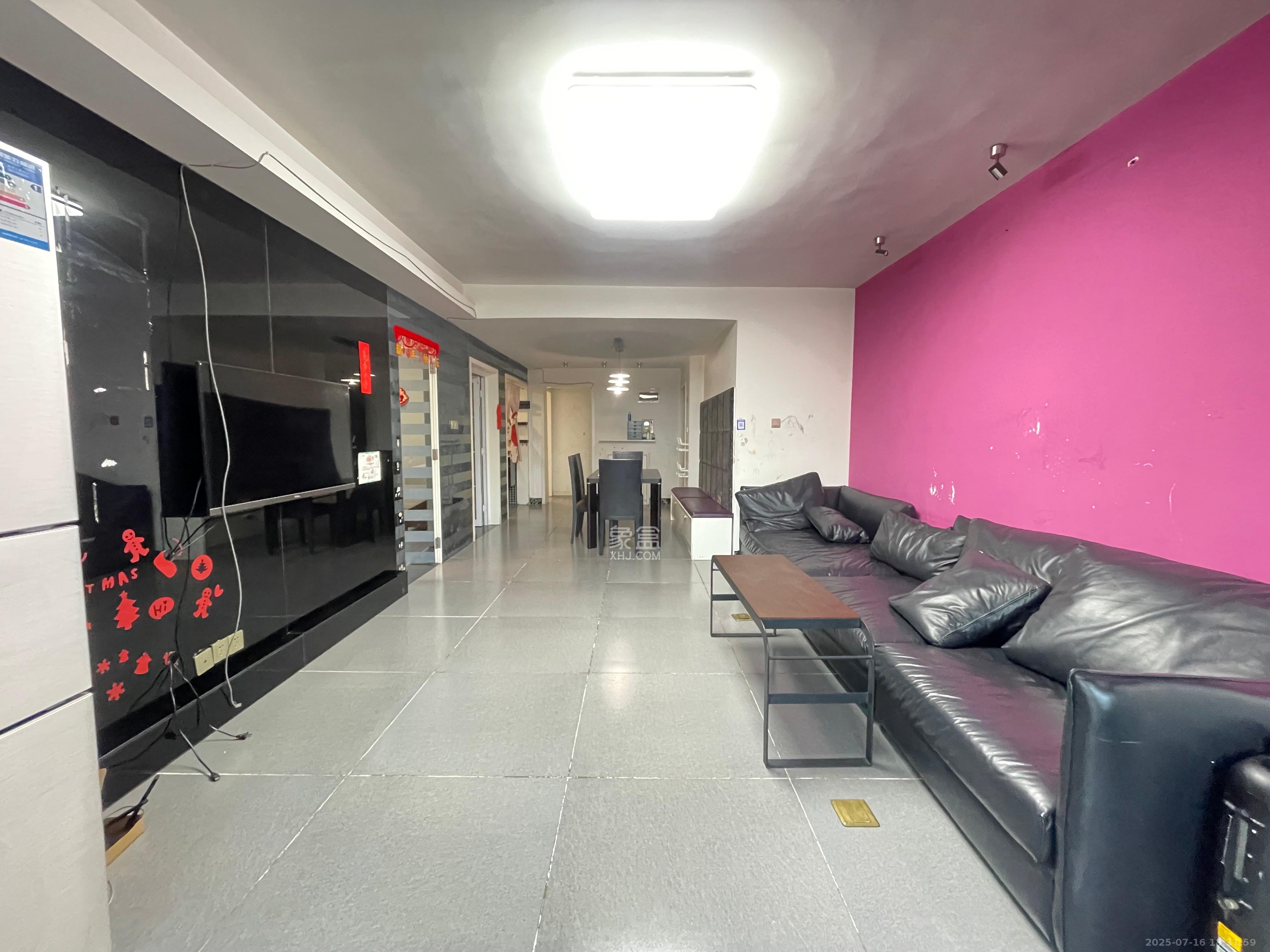 东岸锦城(东方人家) 3室2厅1卫 2300.0元/月 东岸锦城(东方人家) 3室2厅1卫 2300.0元/月室内图