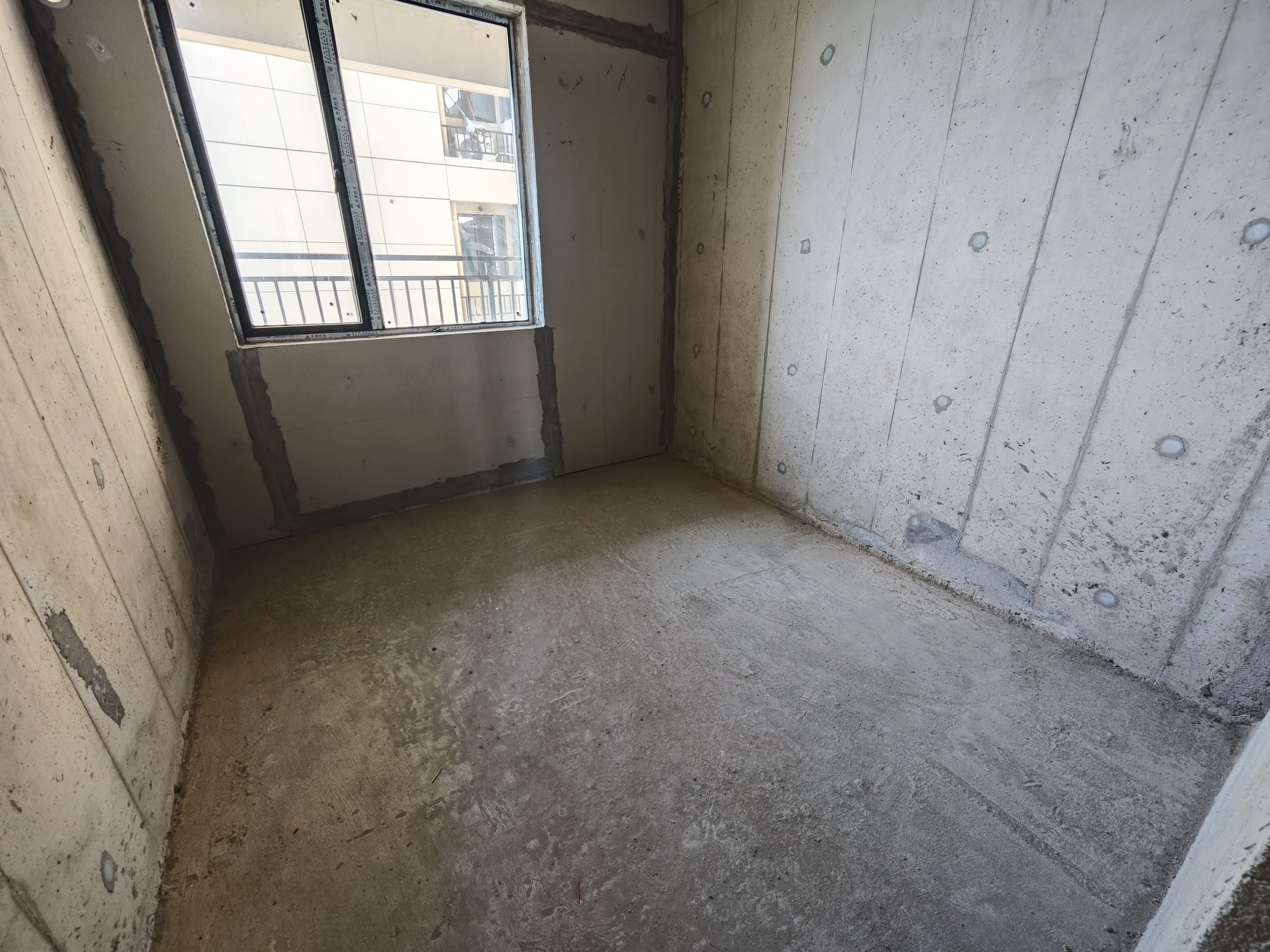 凯越湘中府 4室2厅2卫 65.8万 凯越湘中府 4室2厅2卫 65.8万卧室