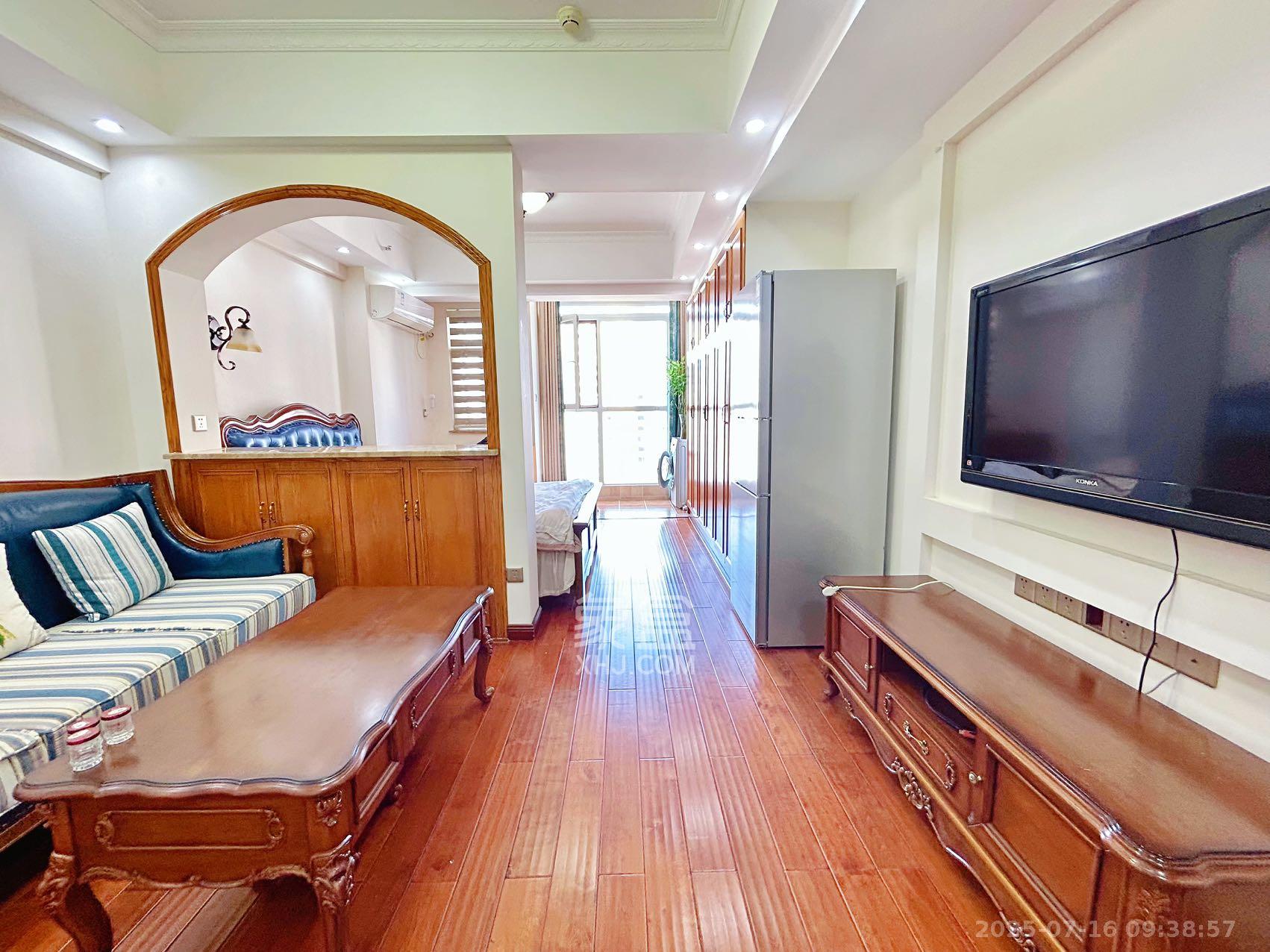 北辰三角洲E4区  1室1厅1卫    2500.0元/月室内图