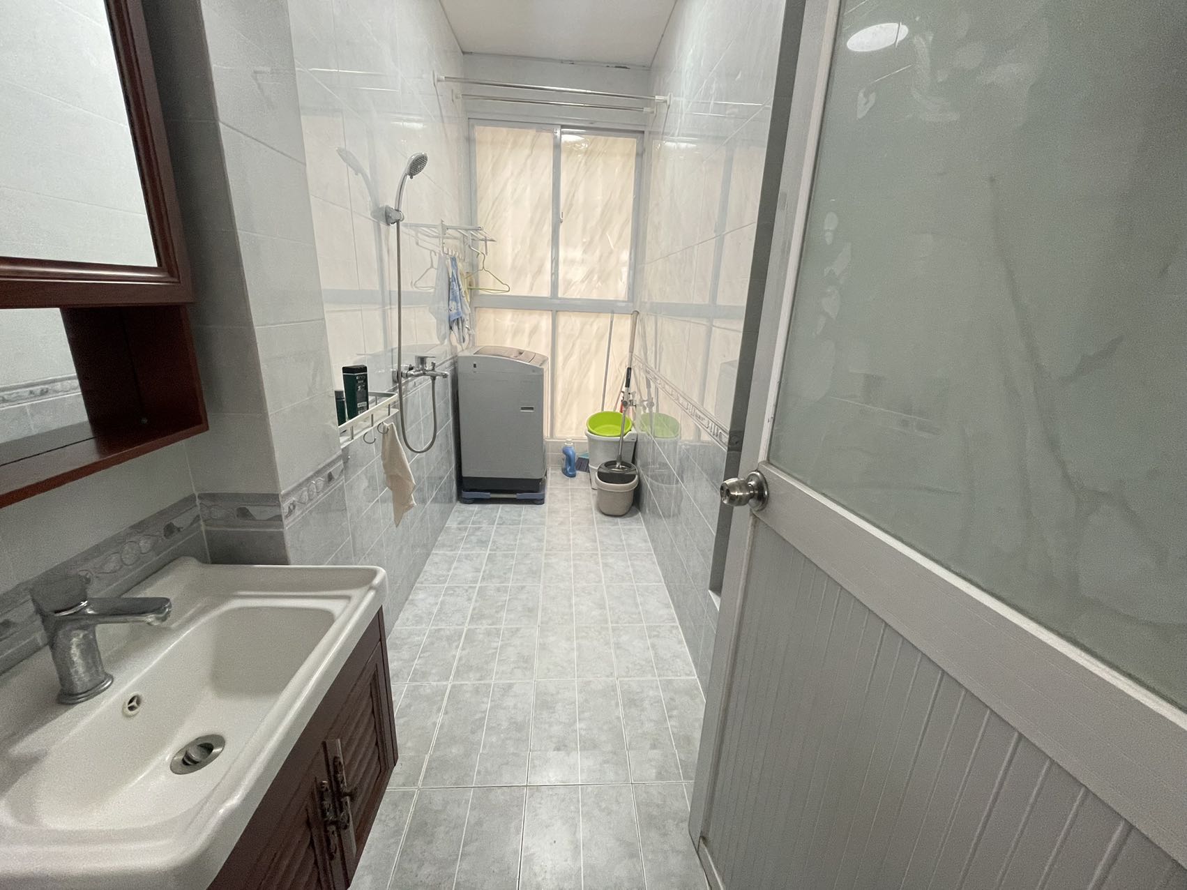 翡翠水城(住宅) 2室2厅1卫 130.0万 翡翠水城(住宅) 2室2厅1卫 130.0万客厅