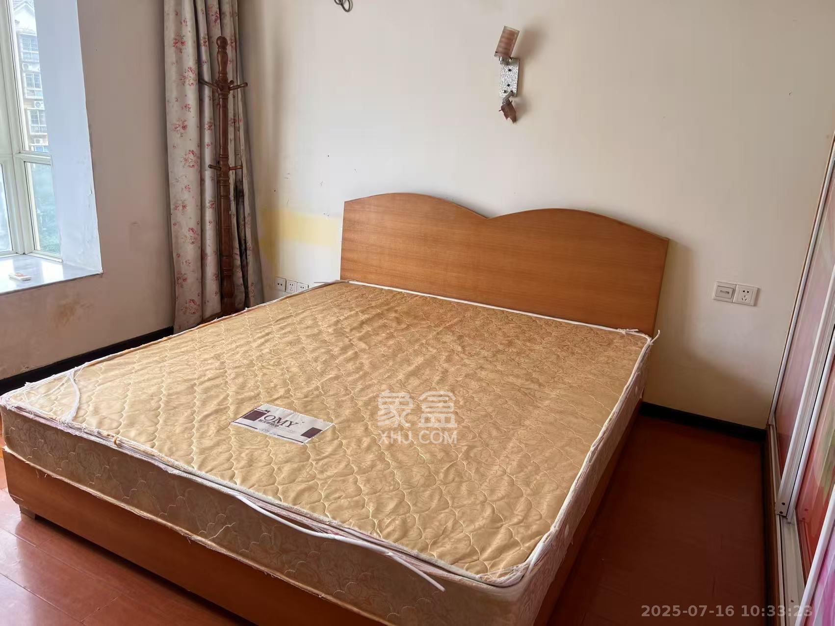 德润园 3室2厅2卫 2000.0元/月 德润园 3室2厅2卫 2000.0元/月室内图