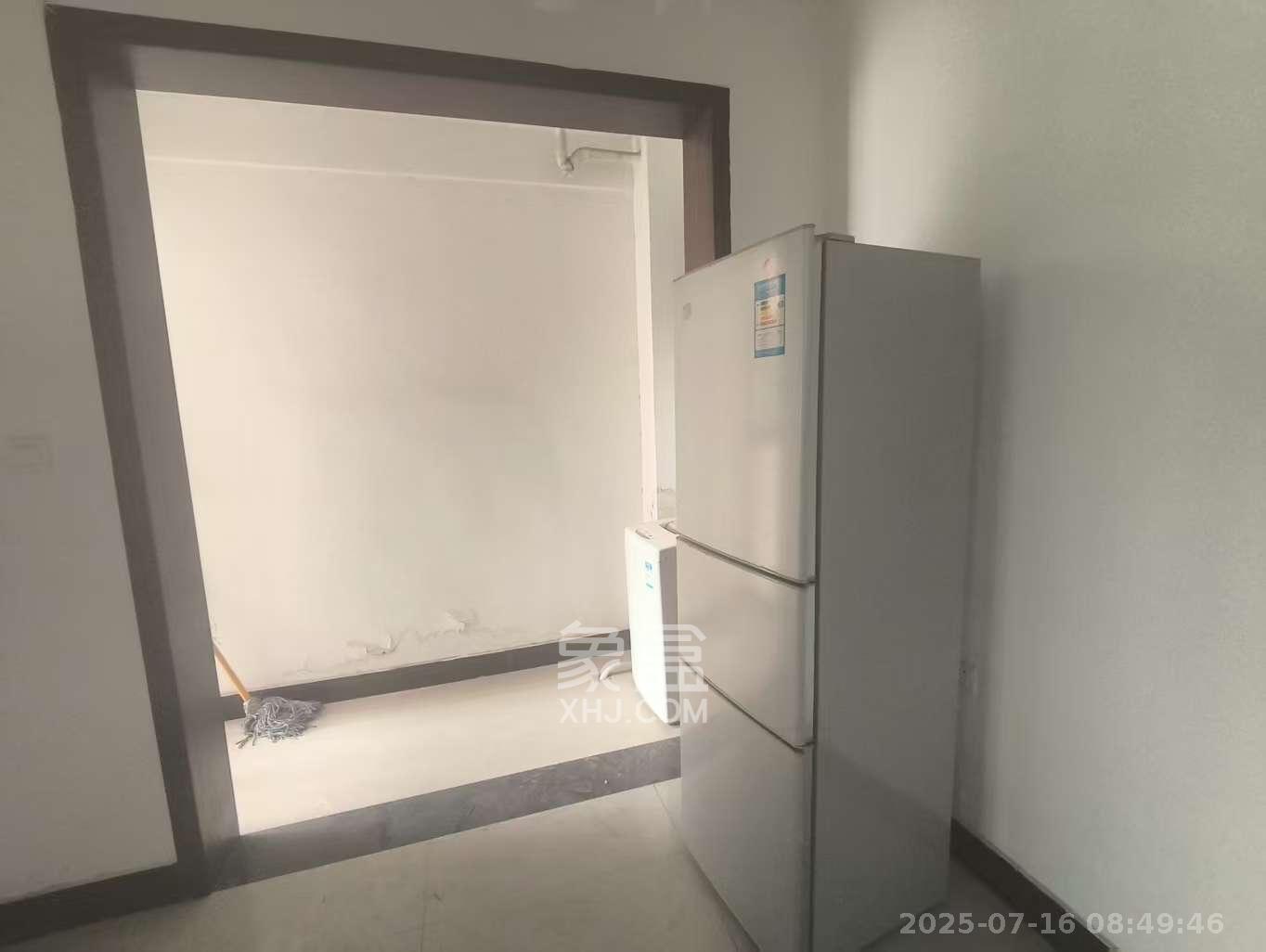 建鑫国际一期  3室2厅1卫   1500.00元/月室内图