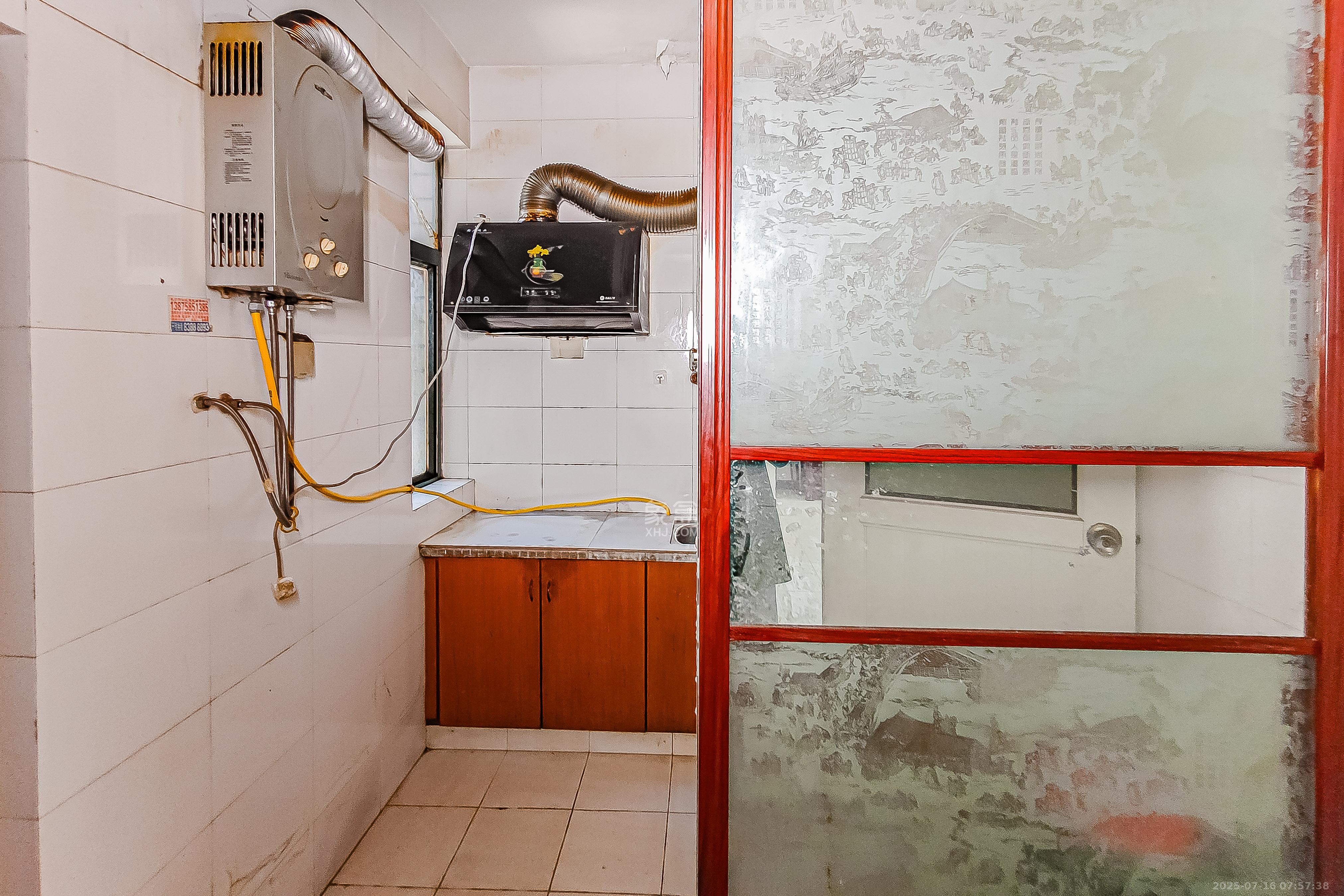 永宏佳园  3室1厅1卫    80.8万厨房