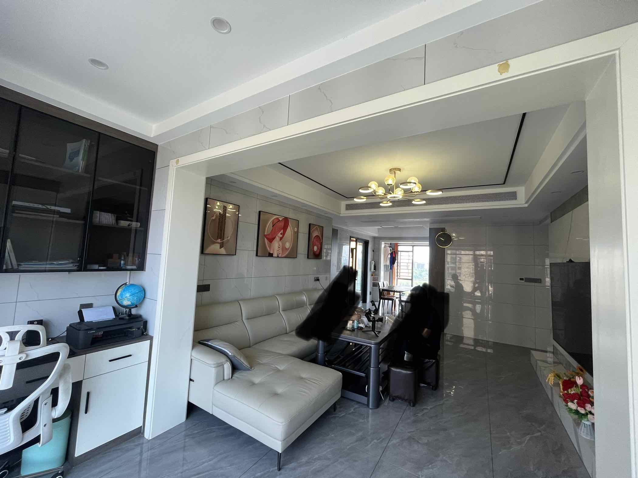 涟水和城 3室2厅2卫 69.8万 涟水和城 3室2厅2卫 69.8万客厅