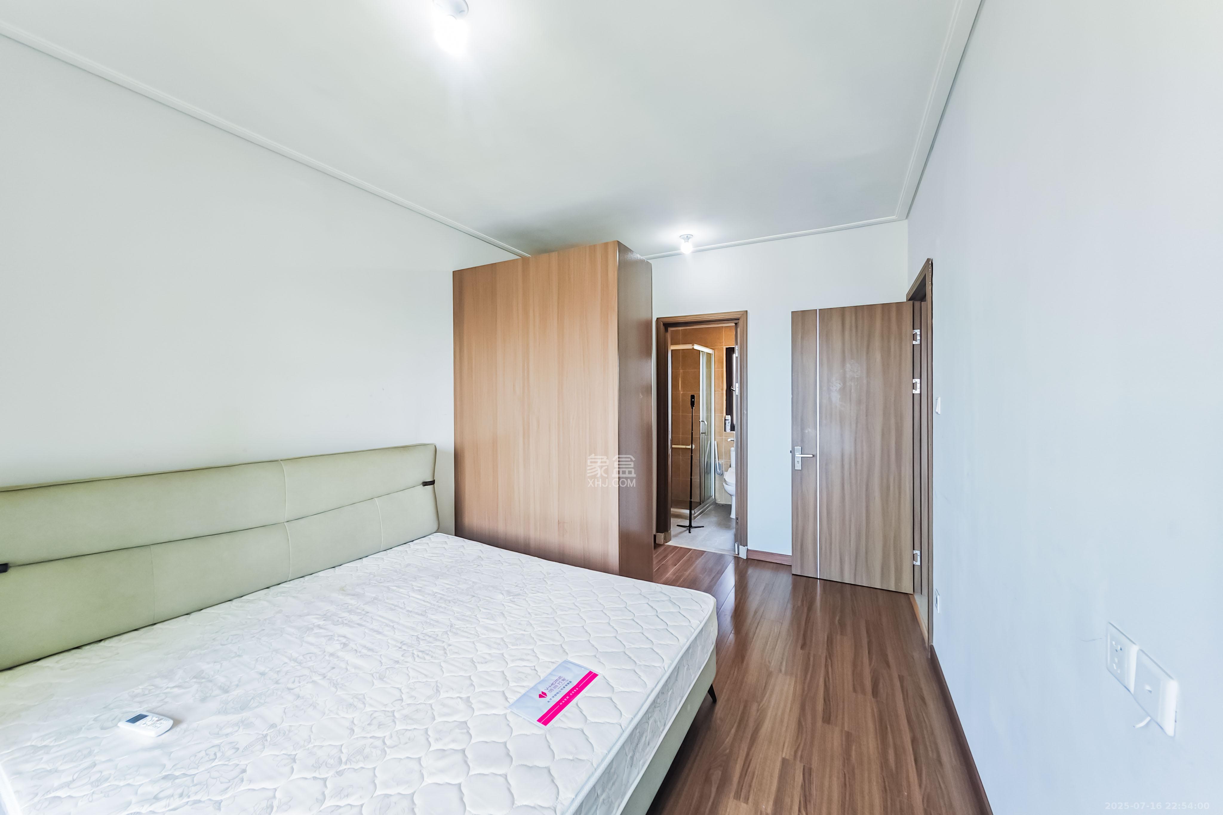 保利茉莉公馆 4室2厅2卫 158.0万 保利茉莉公馆 4室2厅2卫 158.0万卧室