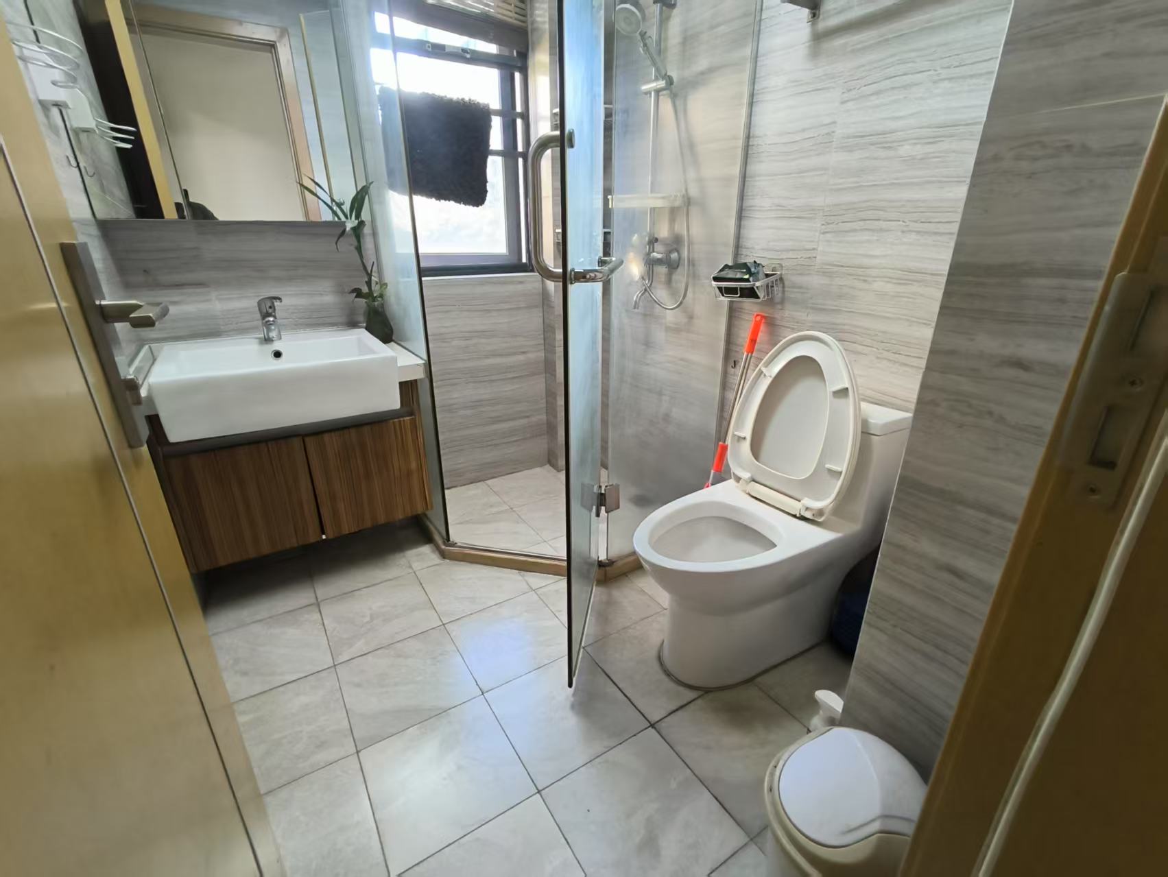 现代美居(喜盈门) 2室2厅1卫 117.0万 现代美居(喜盈门) 2室2厅1卫 117.0万客厅