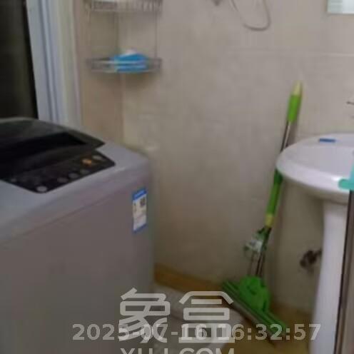 和康园小区  1室1厅1卫   1300.00元/月室内图