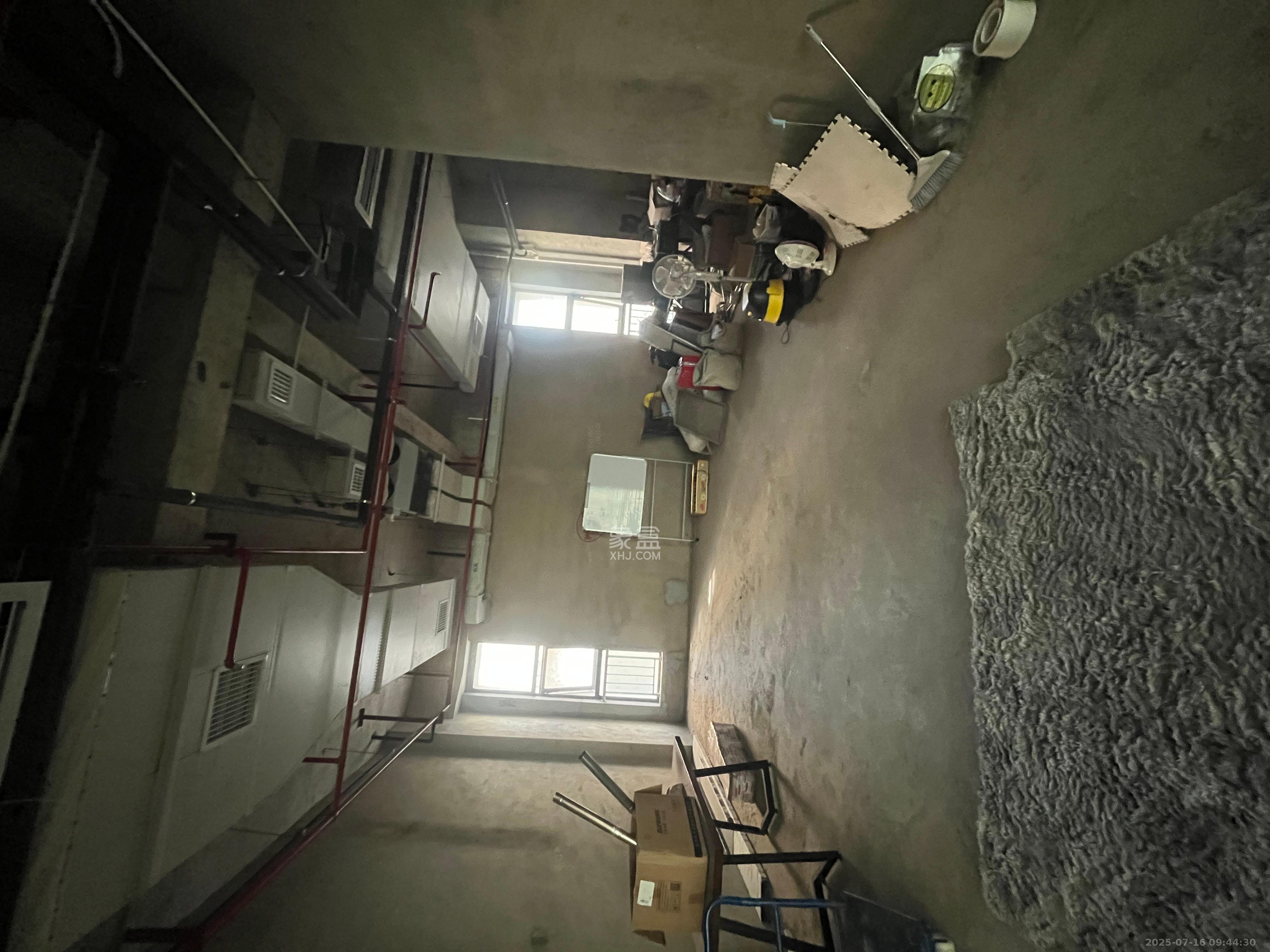 新世界广场   100.0㎡      6000.0元/月室内图