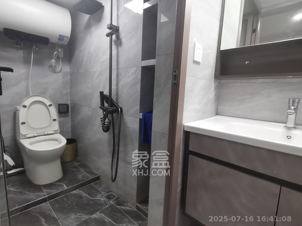 福晟翡翠湾  1室0厅0卫   2200.00元/月室内图