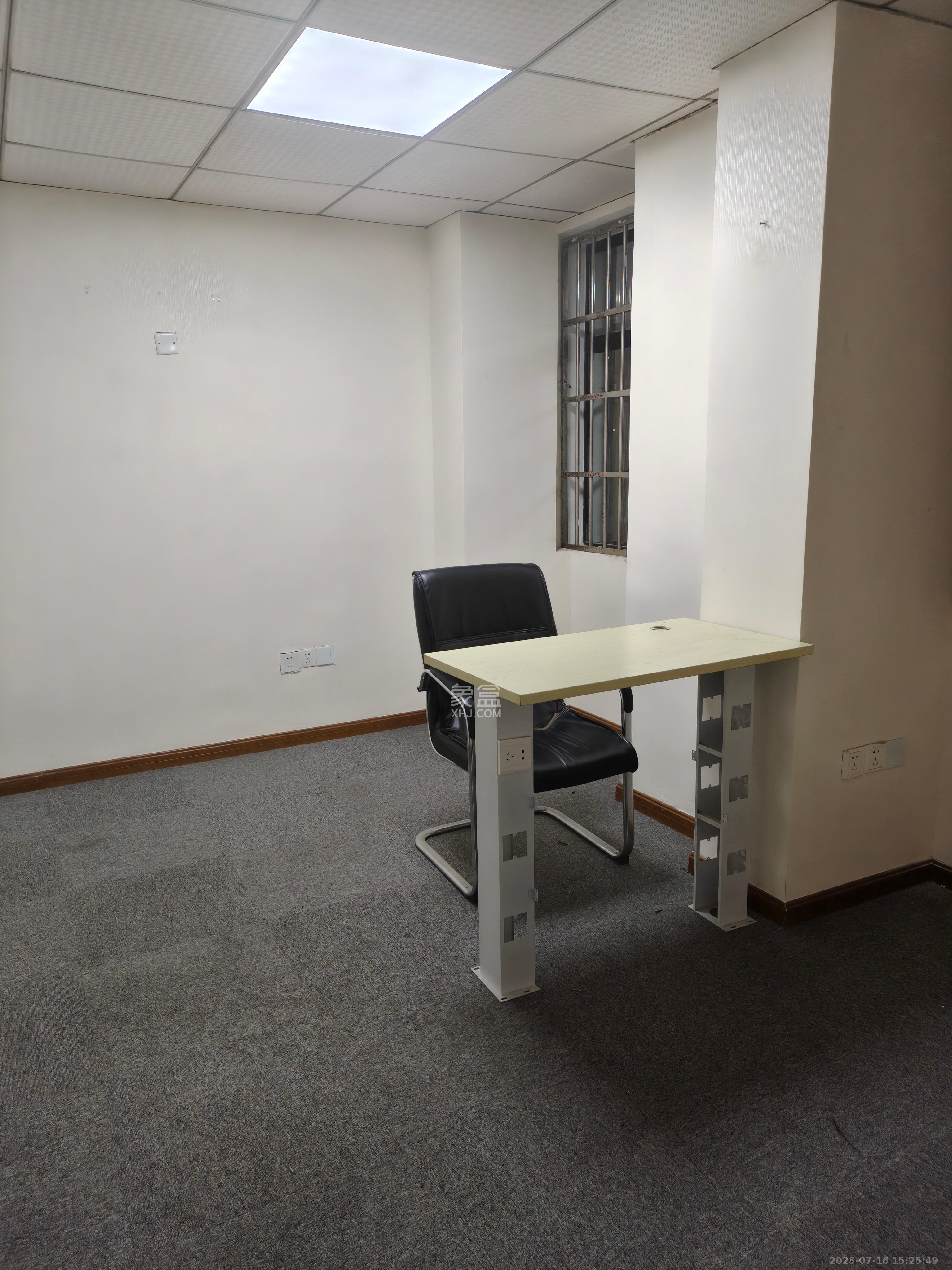 城市快线(新建大厦) 2室1厅1卫 5000.0元/月 城市快线(新建大厦) 2室1厅1卫 5000.0元/月室内图