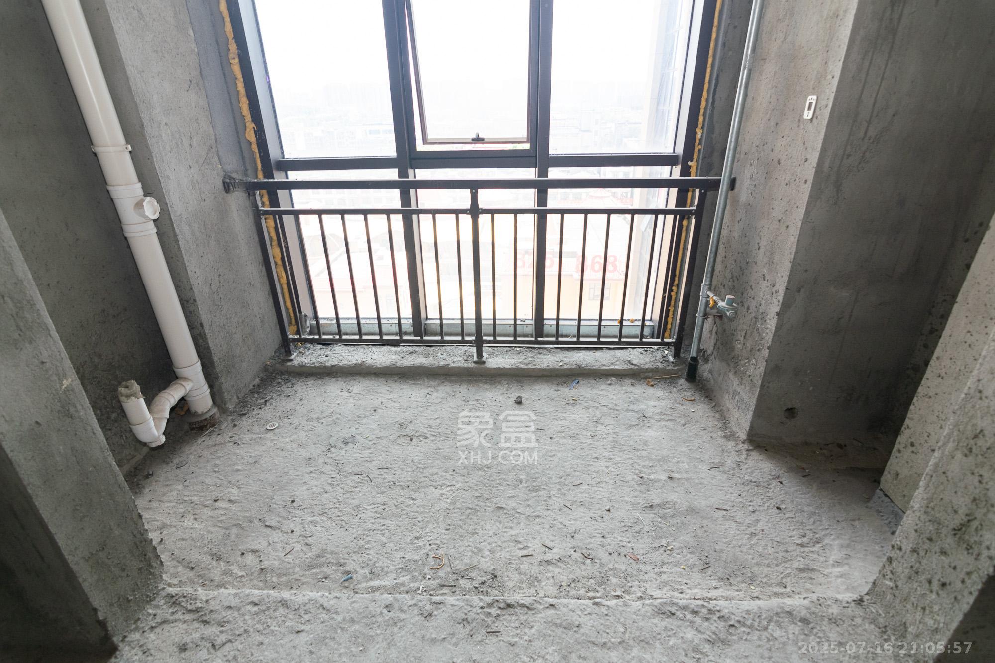 富兴悦府(富兴学府名邸)  1室1厅1卫    22.0万 富兴悦府(富兴学府名邸)  1室1厅1卫    22.0万阳台