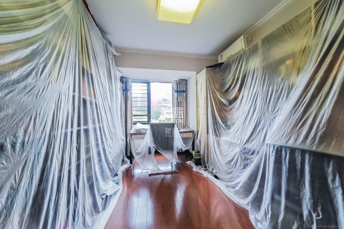 万科金域华府三四期 4室2厅2卫 112.0万 万科金域华府三四期 4室2厅2卫 112.0万卧室