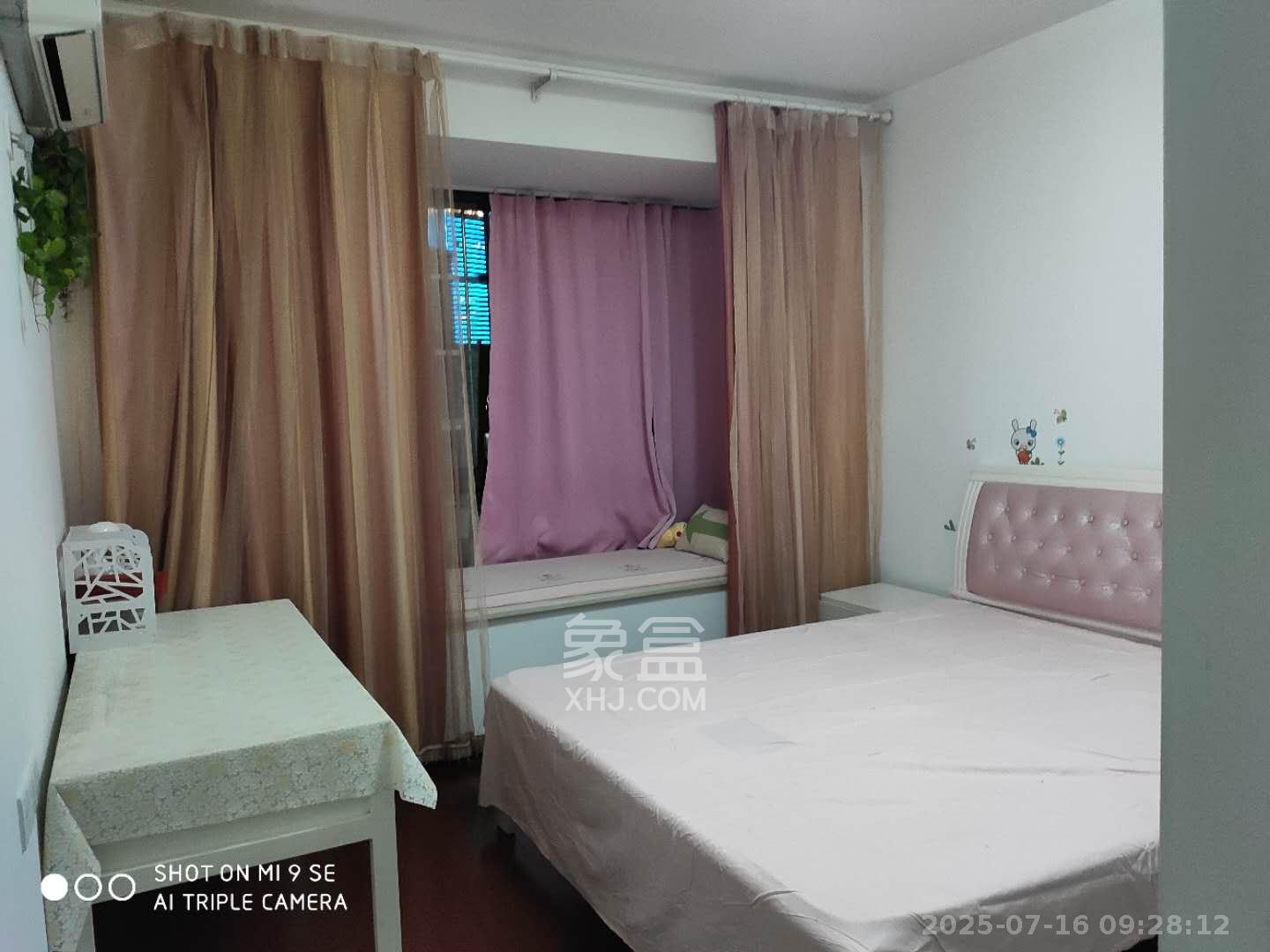 华润凤凰城一期  3室2厅2卫    2200.0元/月 华润凤凰城一期  3室2厅2卫    2200.0元/月室内图