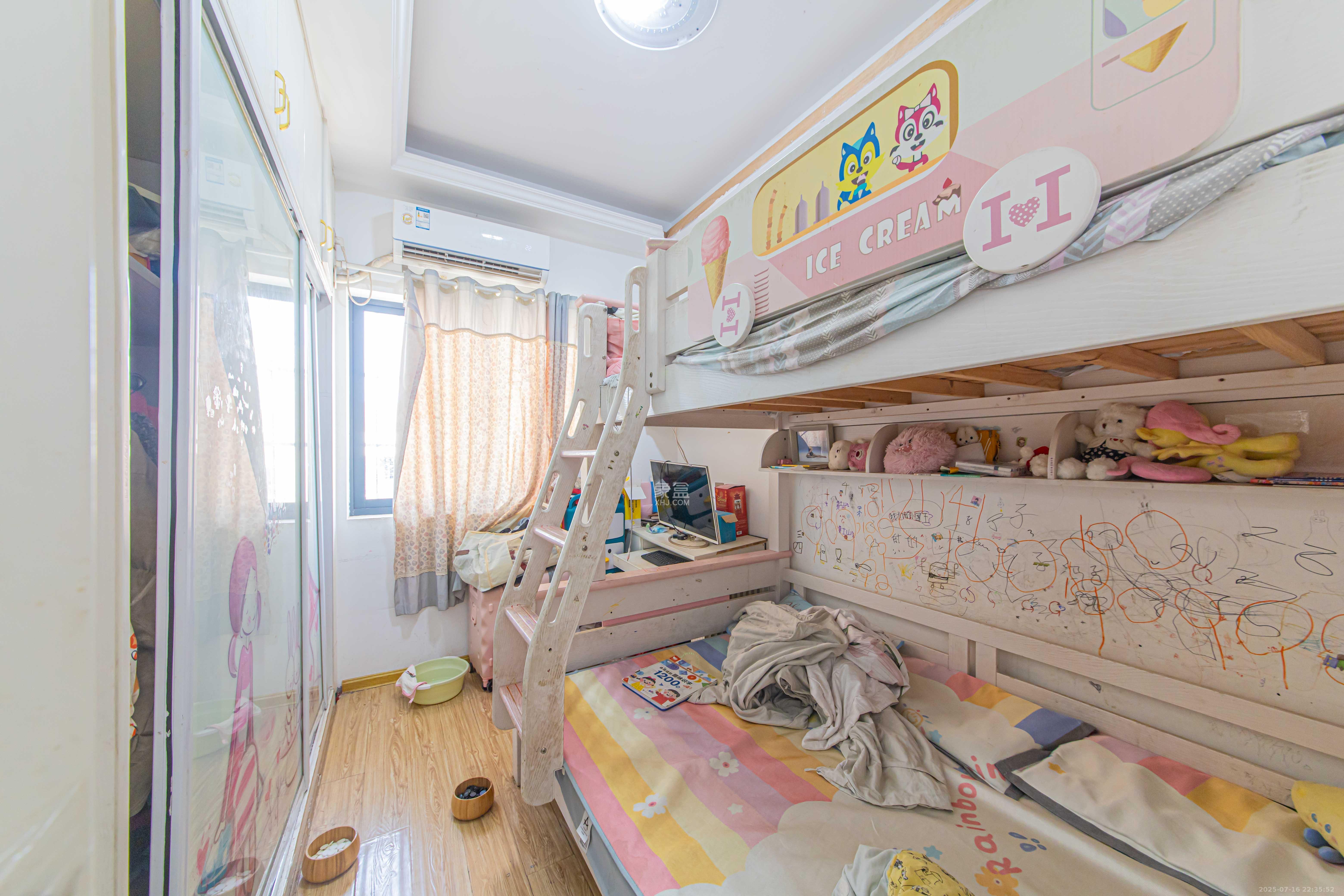 中建芙蓉嘉苑 3室2厅1卫 89.99万 中建芙蓉嘉苑 3室2厅1卫 89.99万卧室