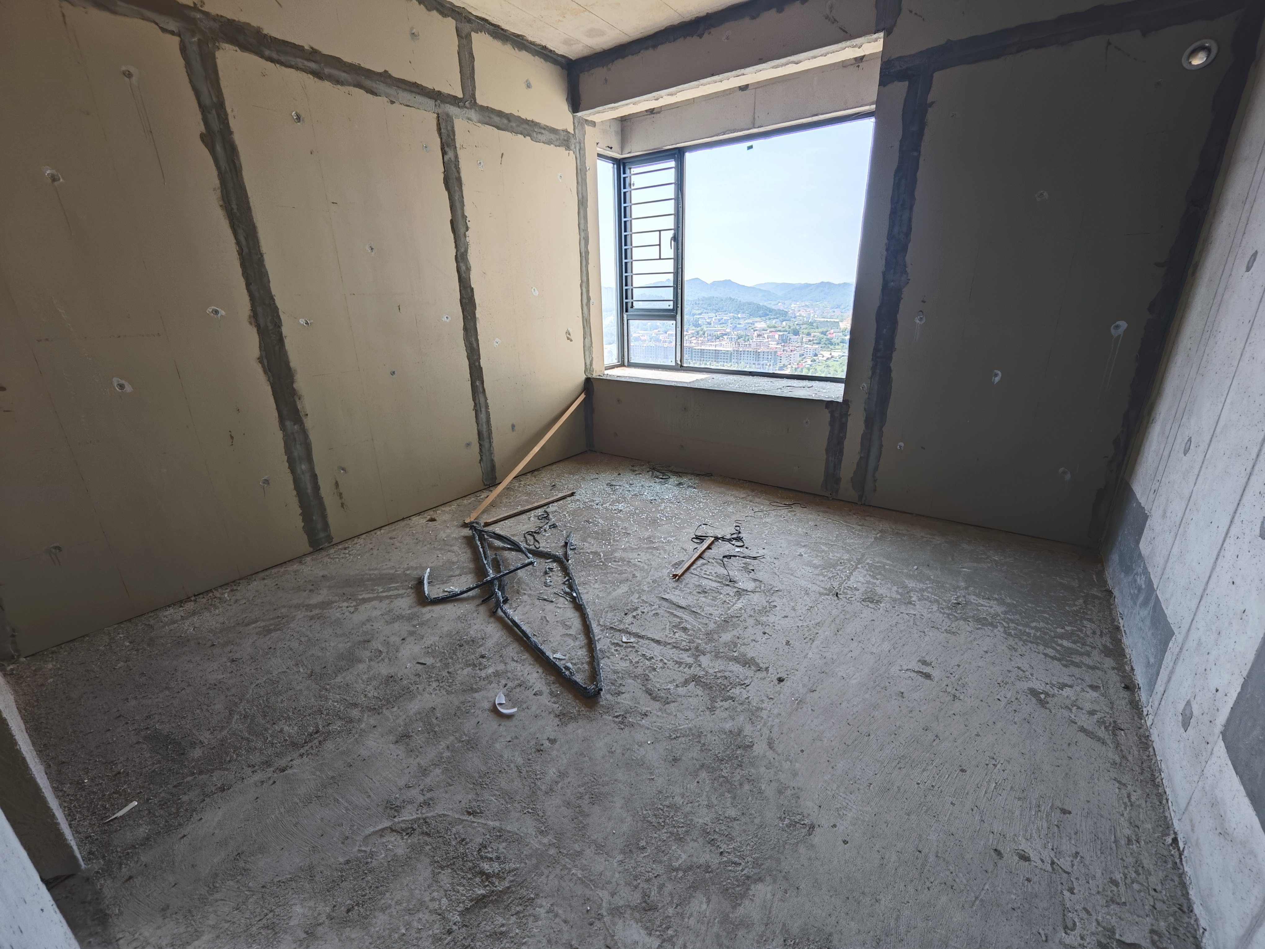 凯越湘中府 4室2厅2卫 65.8万 凯越湘中府 4室2厅2卫 65.8万卧室