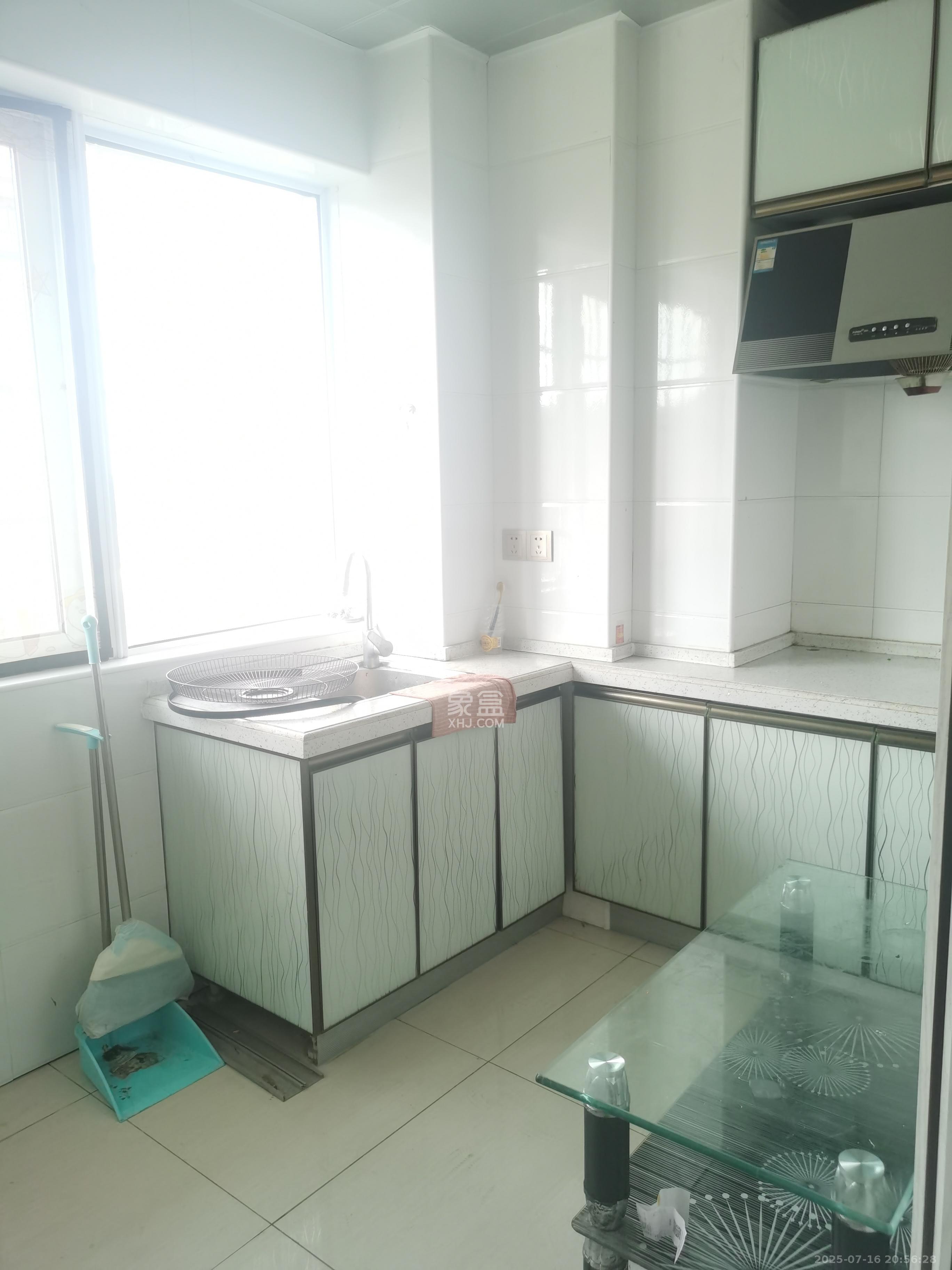 新远时代 1室1厅1卫 1100.0元/月 新远时代 1室1厅1卫 1100.0元/月室内图