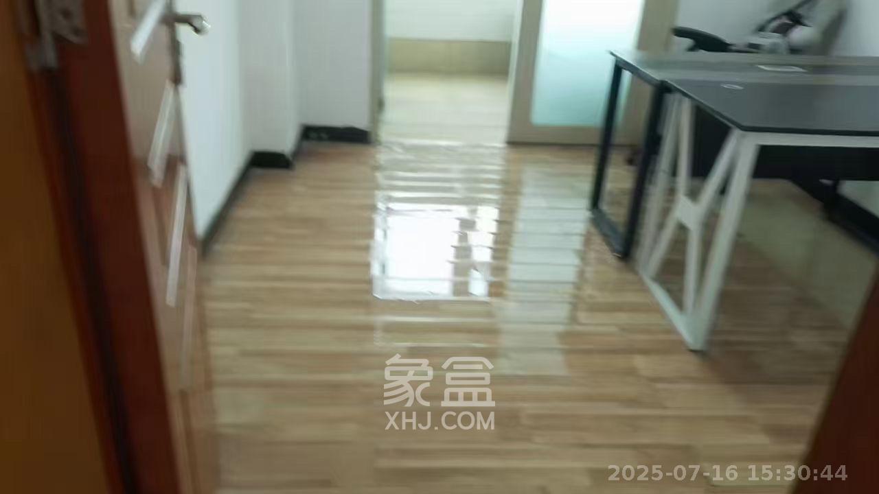 兴威名城  3室2厅1卫   2300.00元/月