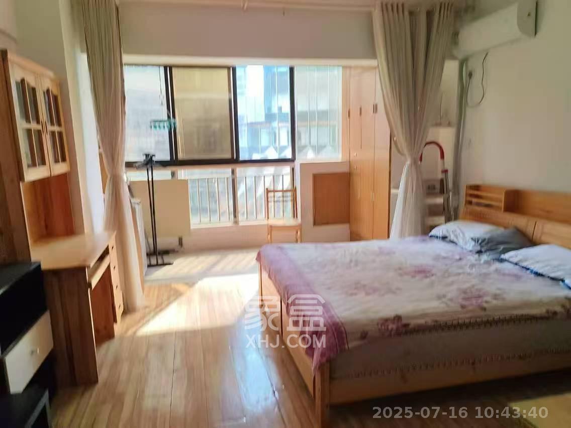 七彩丽都  1室1厅1卫   1800.00元/月室内图