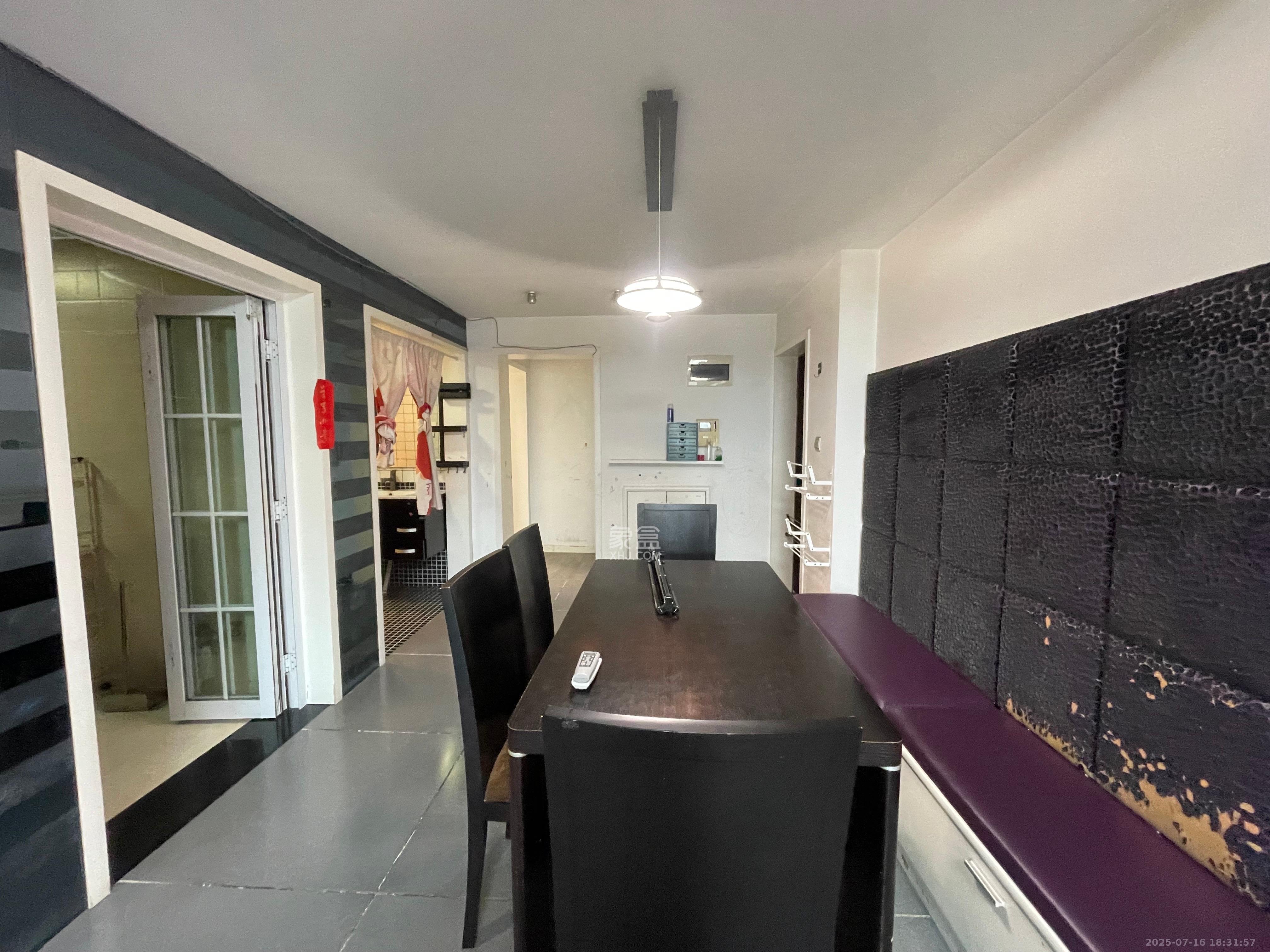 东岸锦城(东方人家) 3室2厅1卫 2300.0元/月 东岸锦城(东方人家) 3室2厅1卫 2300.0元/月室内图