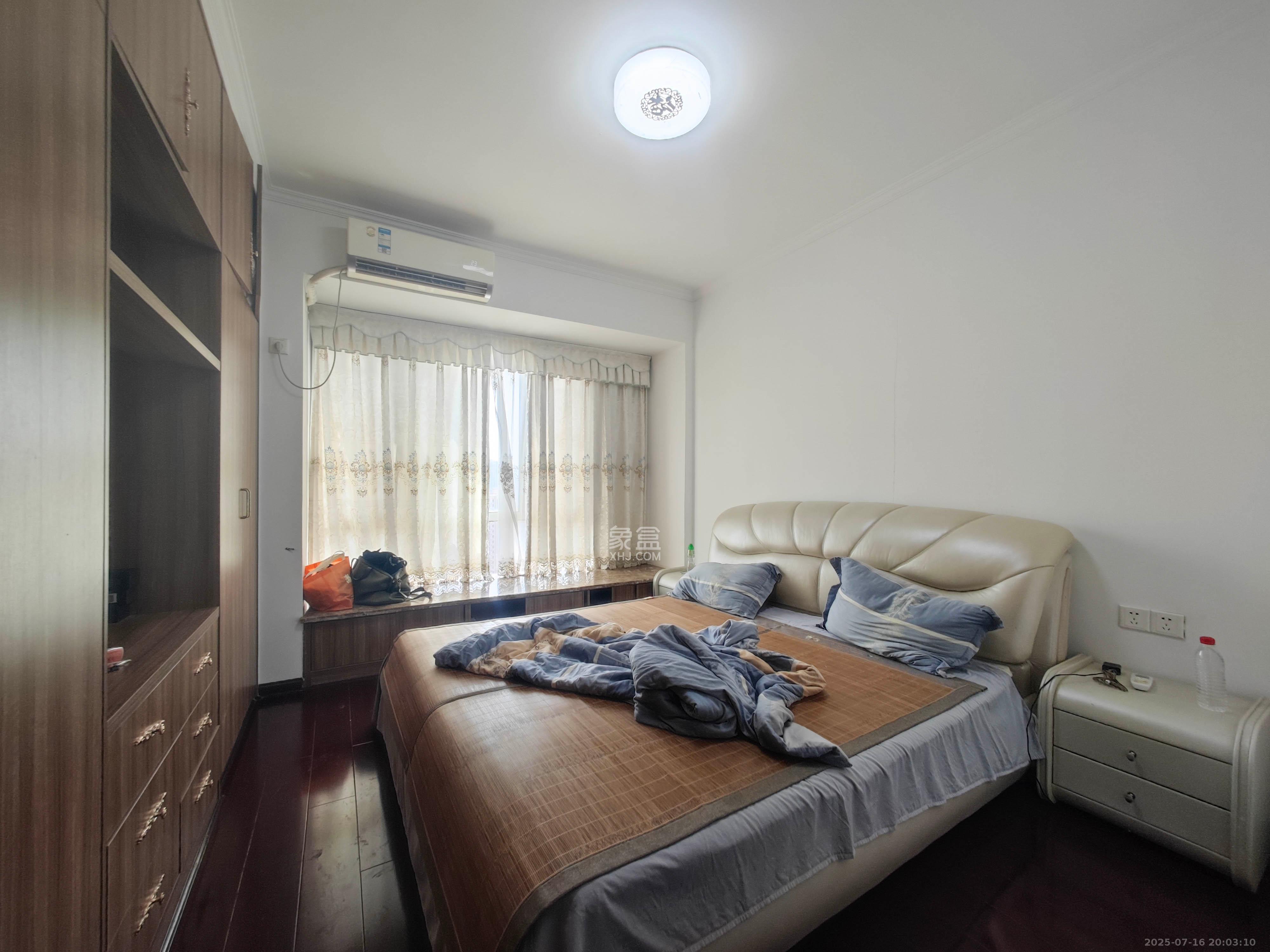 五矿万境水岸二期（五矿万境水岸和苑）  3室2厅2卫    179.0万卧室