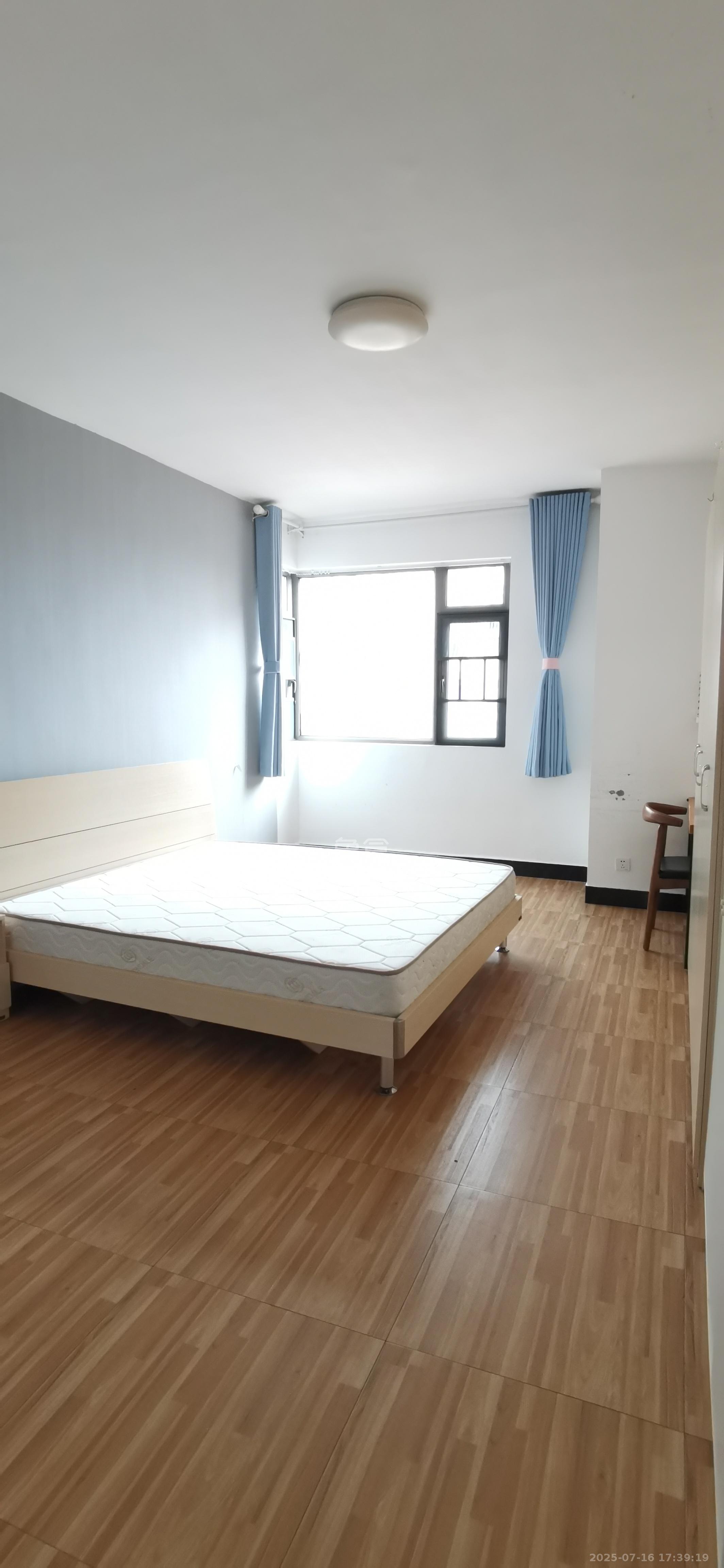 八方小区C区  4室2厅2卫    5500.0元/月 八方小区C区  4室2厅2卫    5500.0元/月室内图