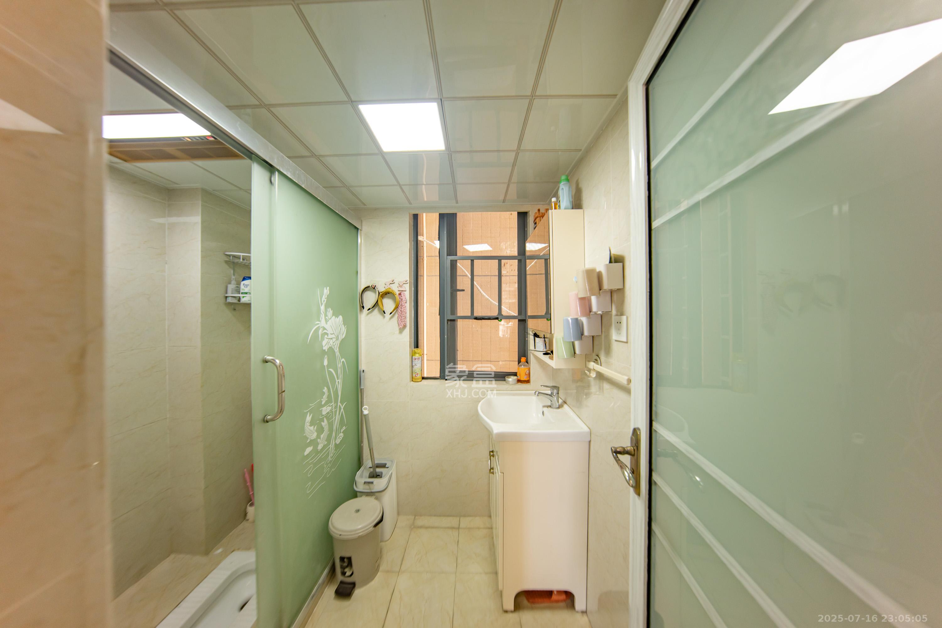 邦盛水岸御园 3室2厅2卫 75.0万 邦盛水岸御园 3室2厅2卫 75.0万卫生间