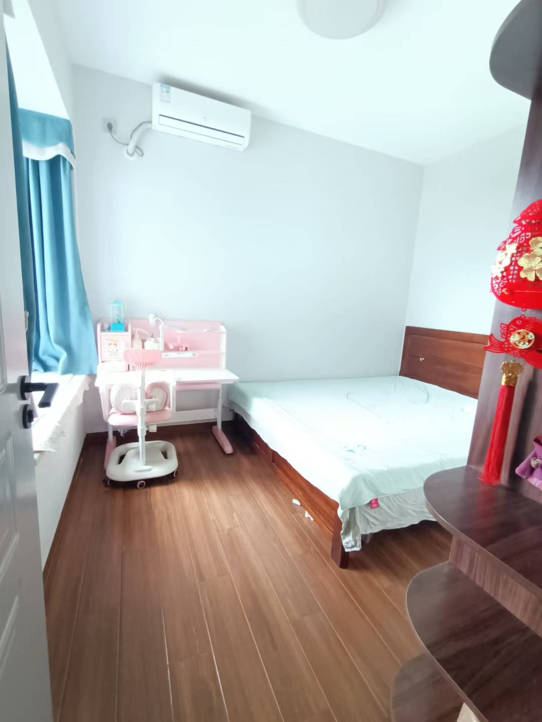 紫竹园 2室2厅1卫 113.0万 紫竹园 2室2厅1卫 113.0万客厅